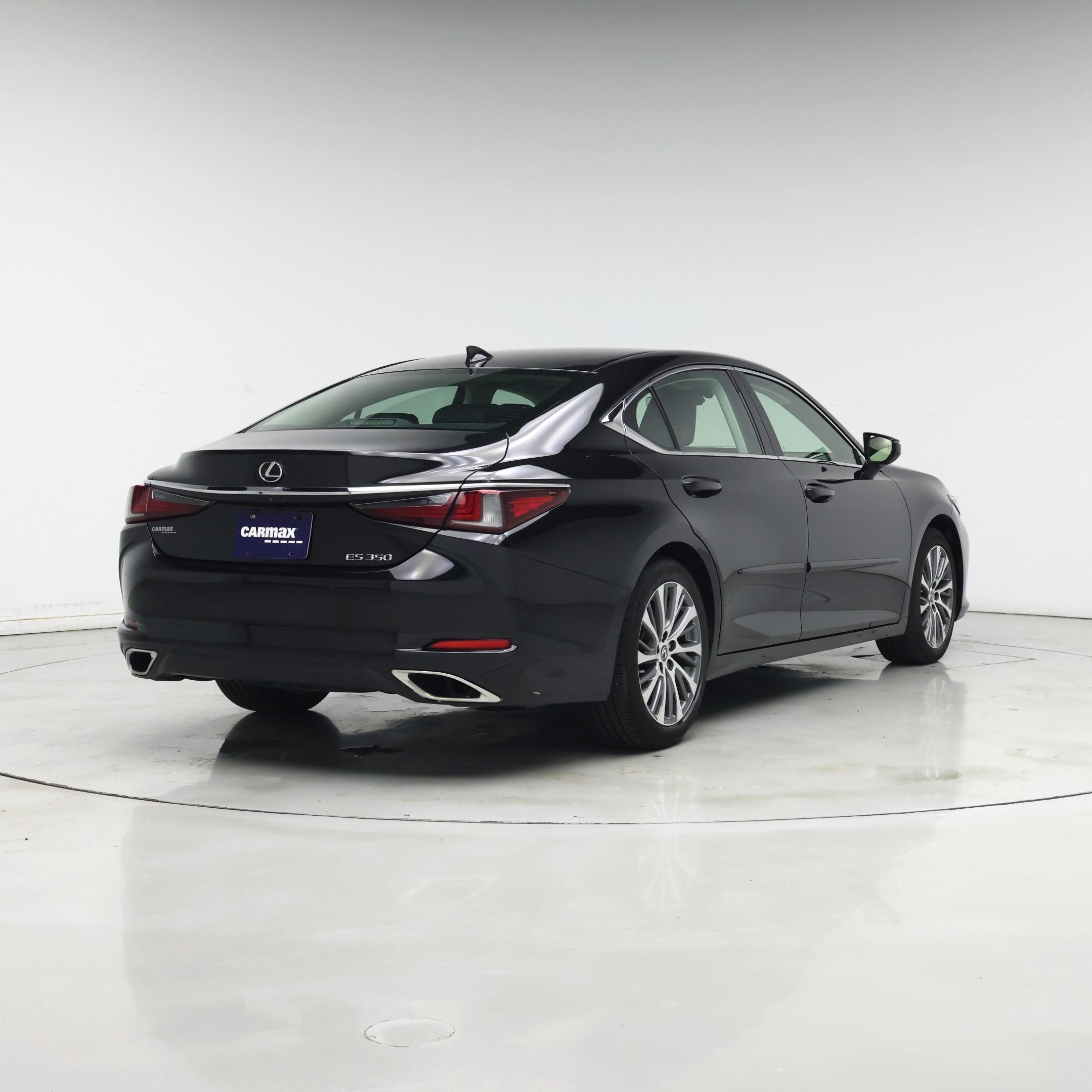 Thumbnail: 2019 Lexus ES - 8