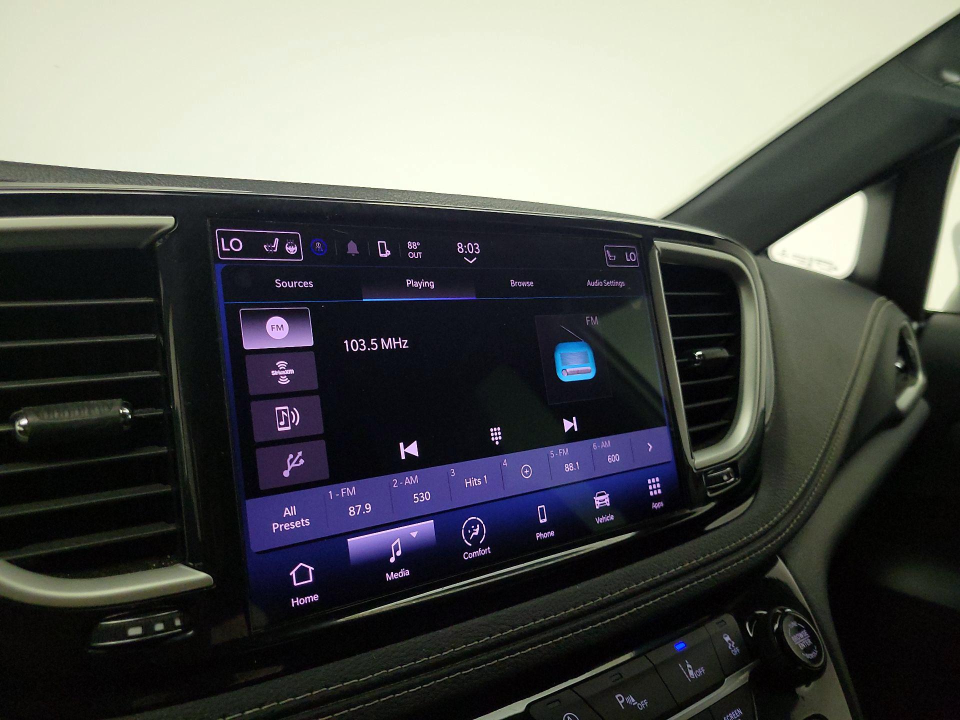 Thumbnail: 2023 Chrysler Pacifica - 15