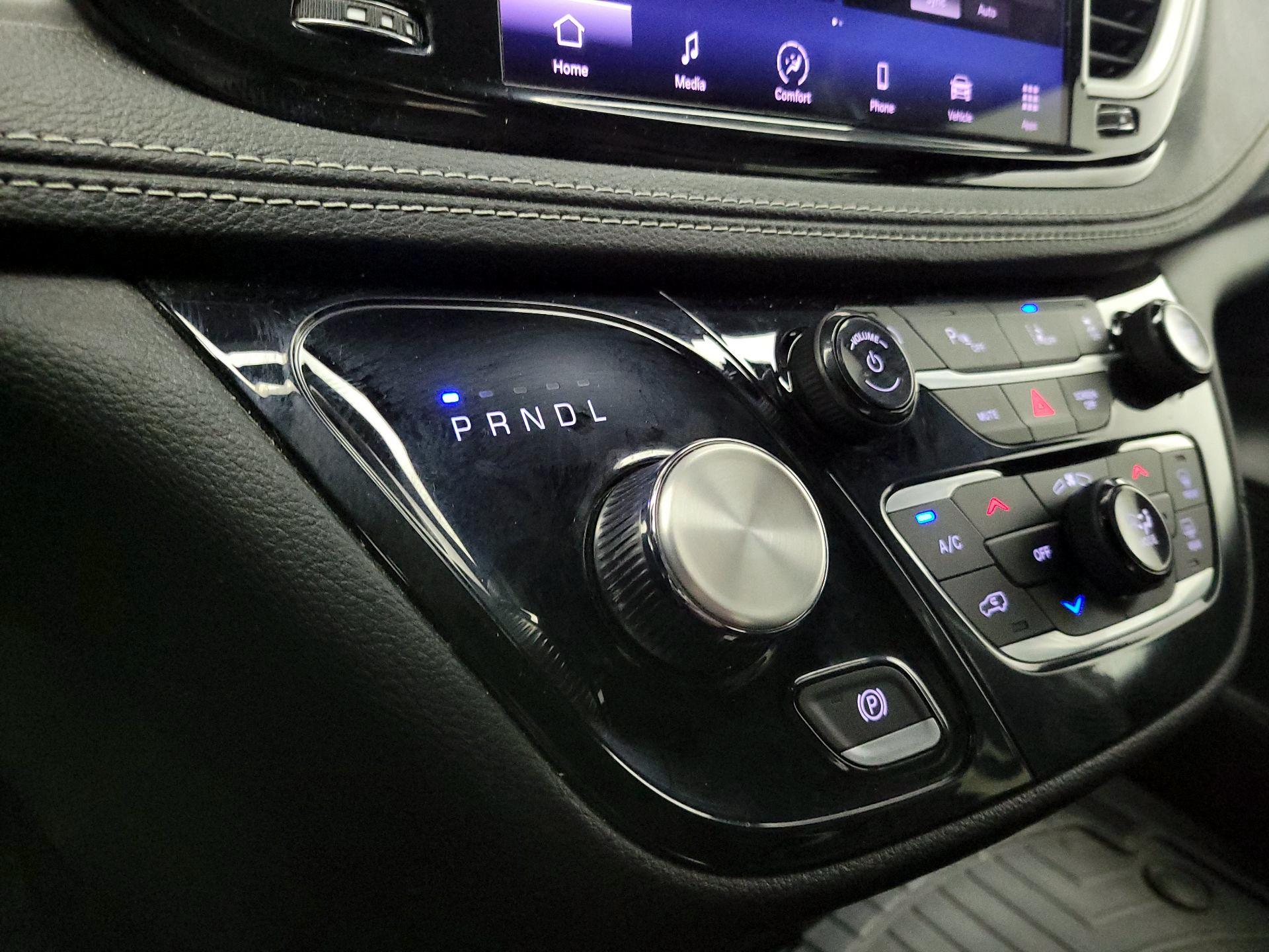Thumbnail: 2023 Chrysler Pacifica - 17