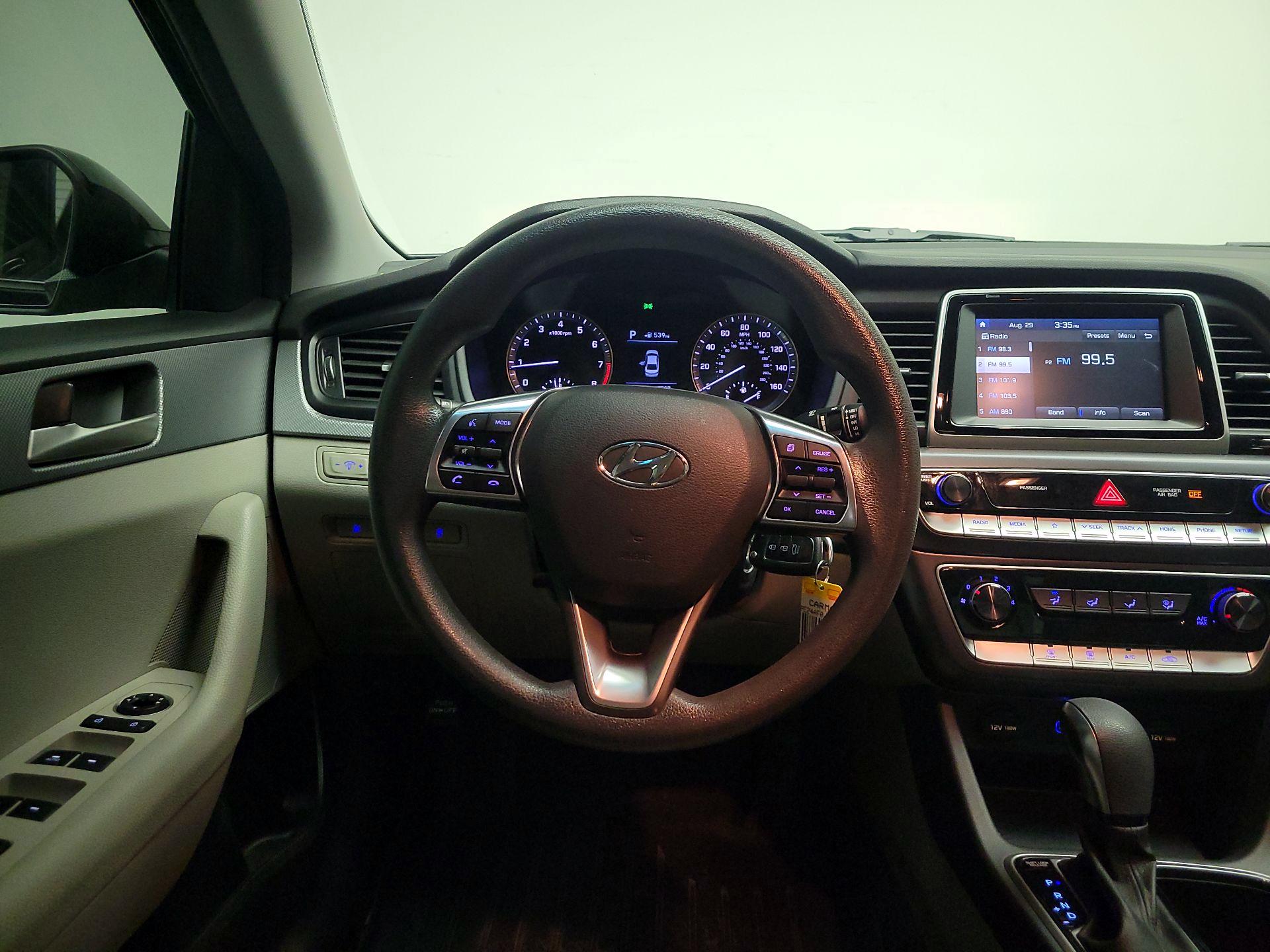 Thumbnail: 2018 Hyundai Sonata - 10