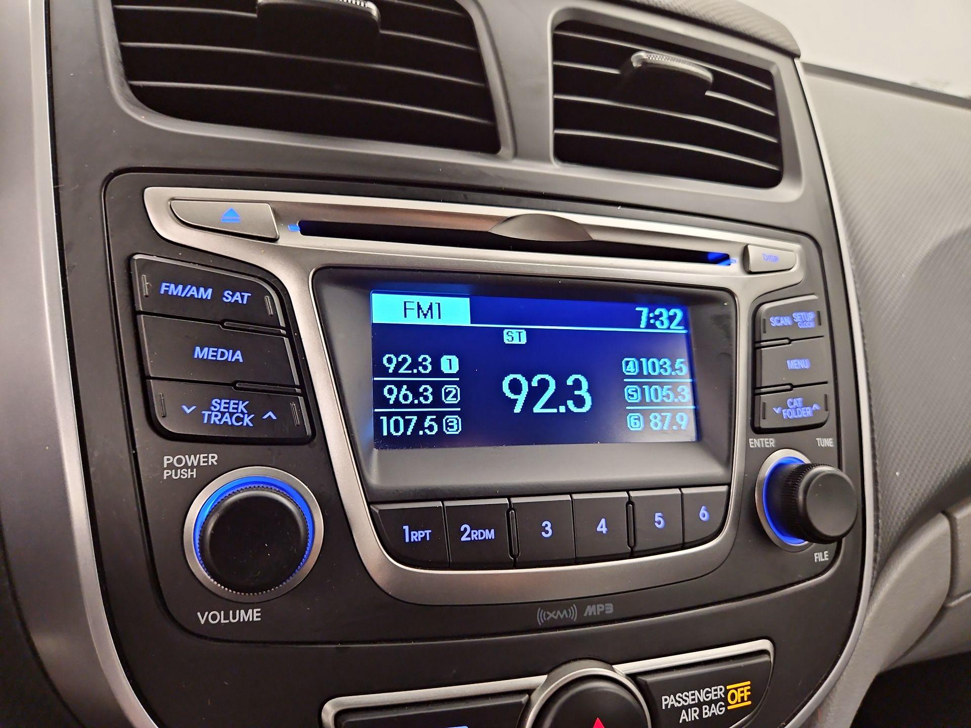 Thumbnail: 2015 Hyundai Accent - 14