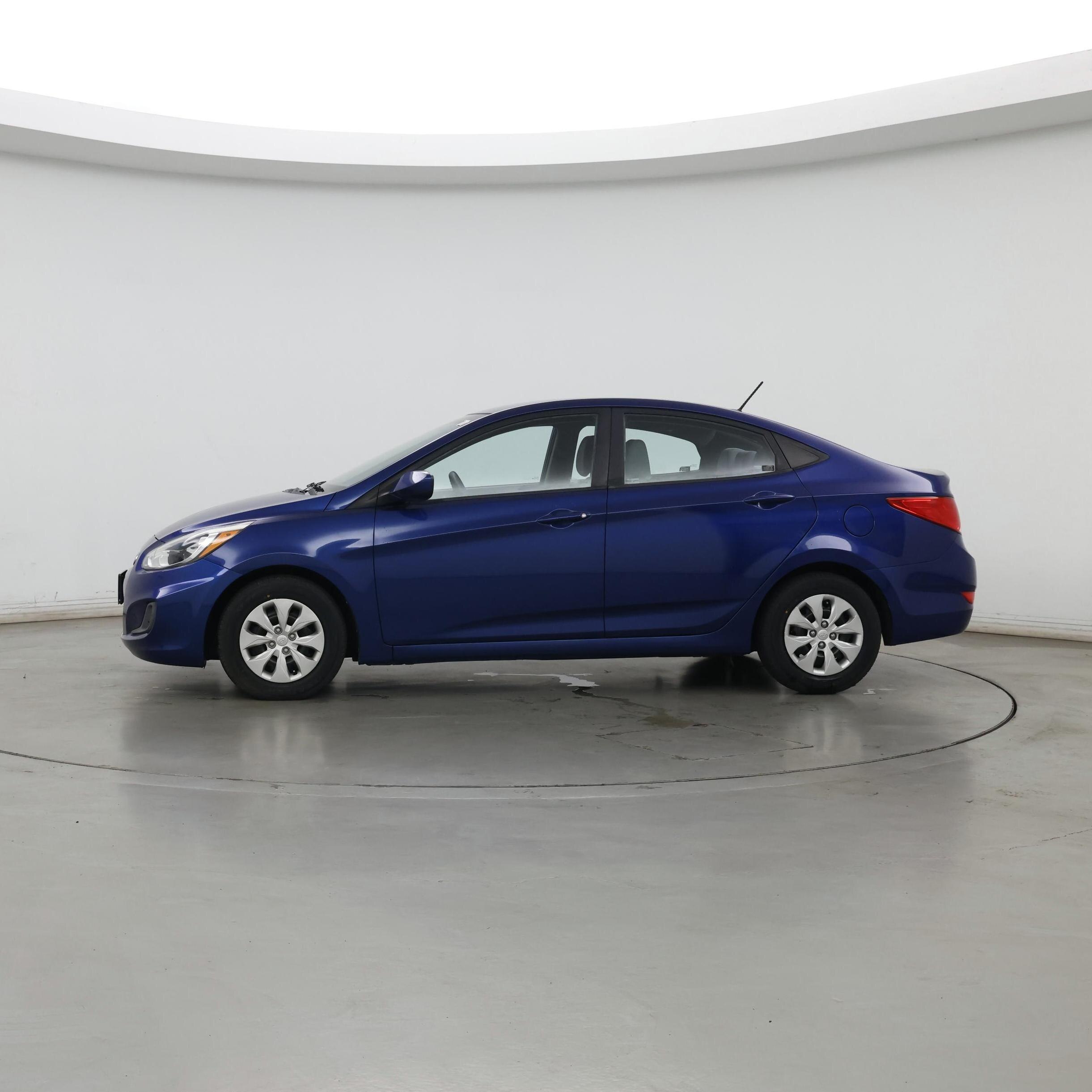 Thumbnail: 2015 Hyundai Accent - 3