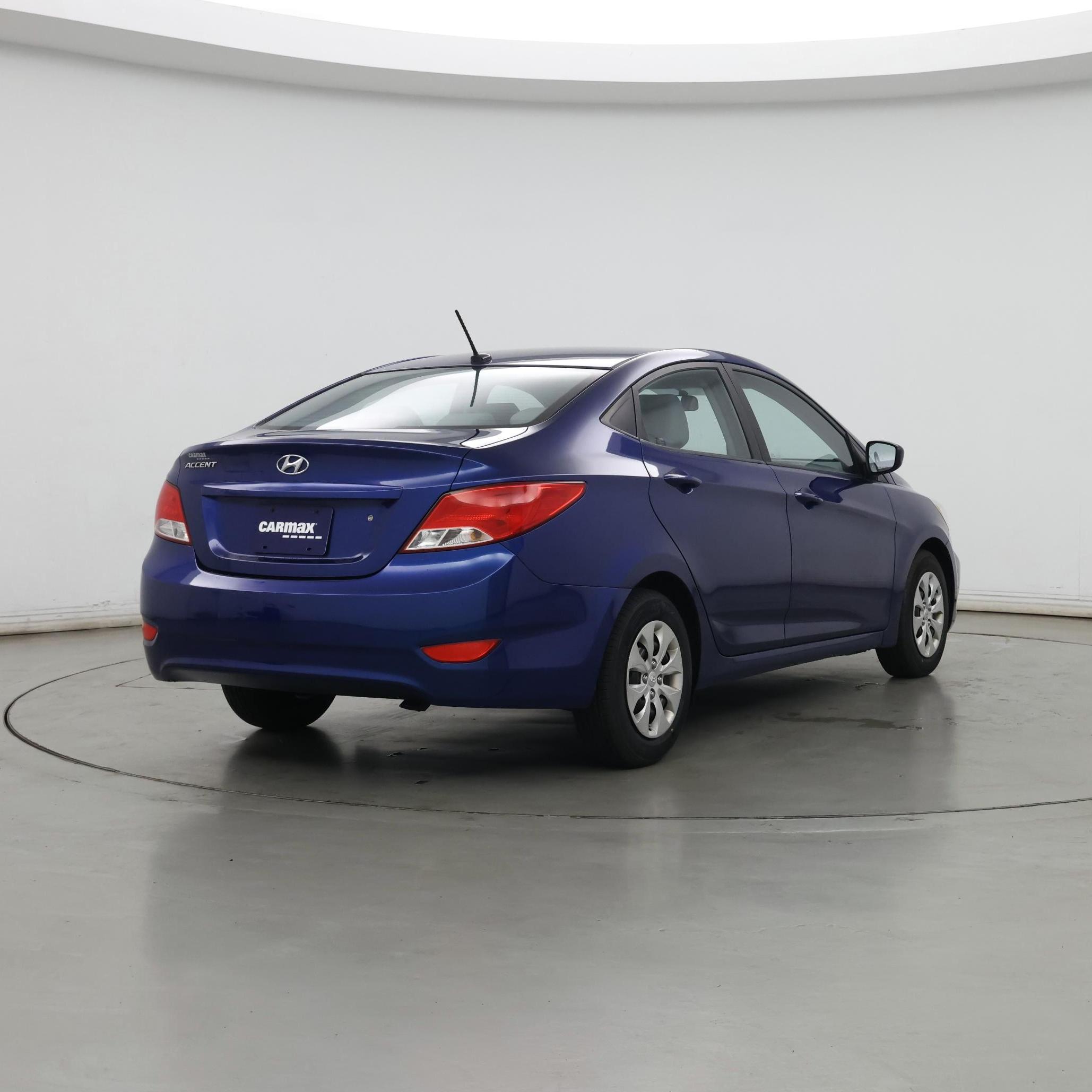 Thumbnail: 2015 Hyundai Accent - 8