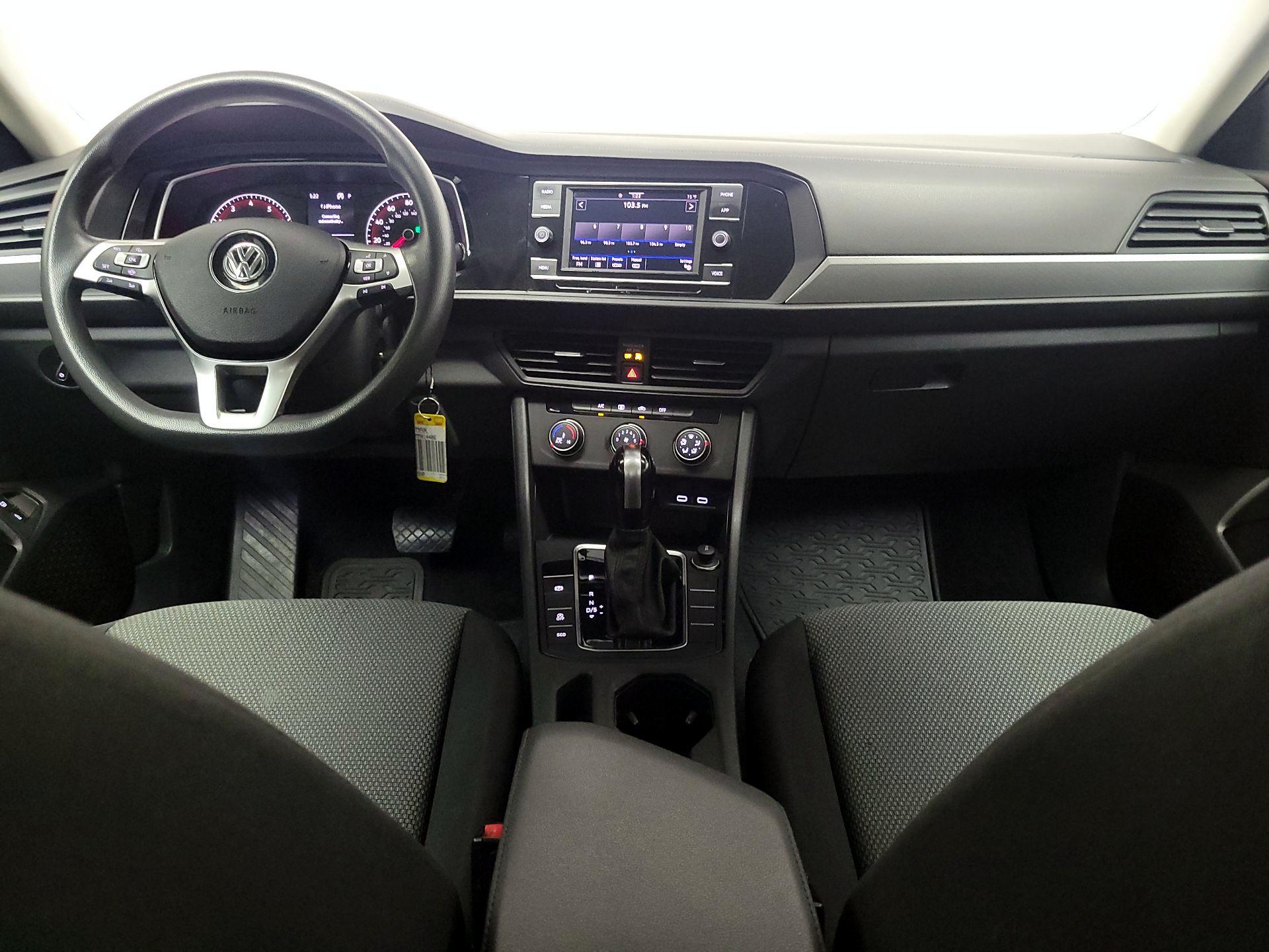 Thumbnail: 2021 Volkswagen Jetta - 9