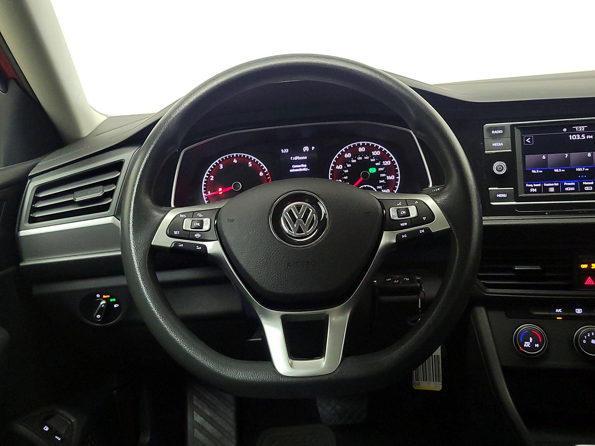 Thumbnail: 2021 Volkswagen Jetta - 10