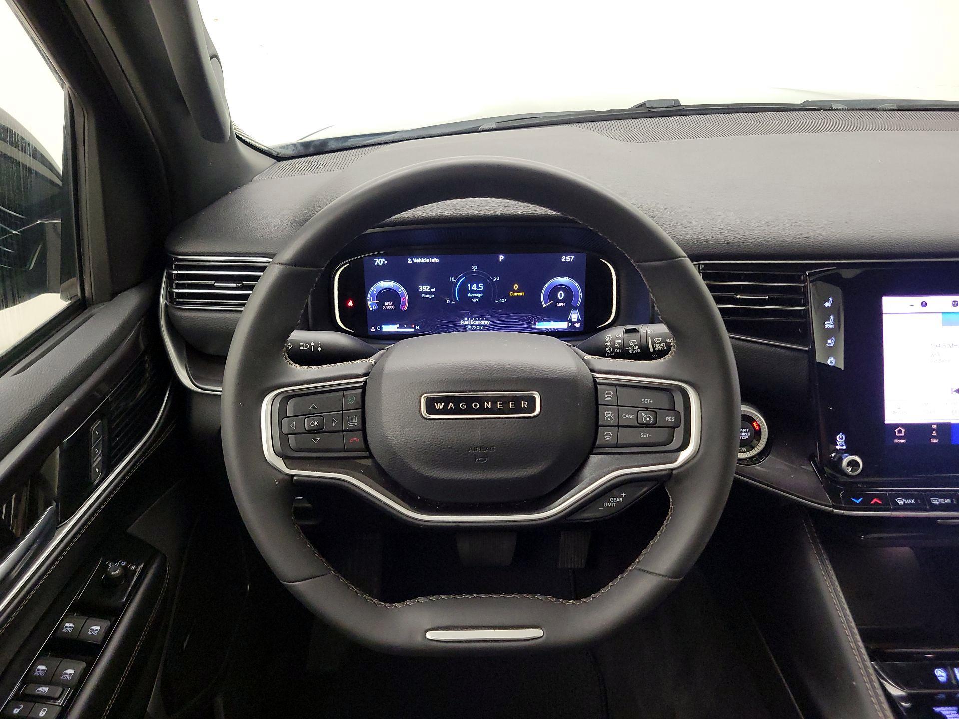 Thumbnail: 2023 Jeep Wagoneer - 10