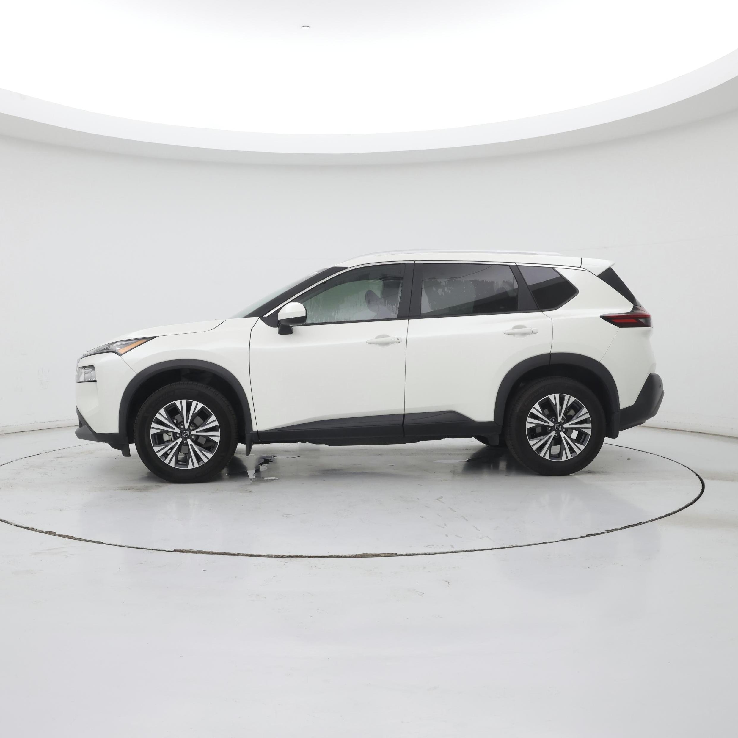 Thumbnail: 2023 Nissan Rogue - 3