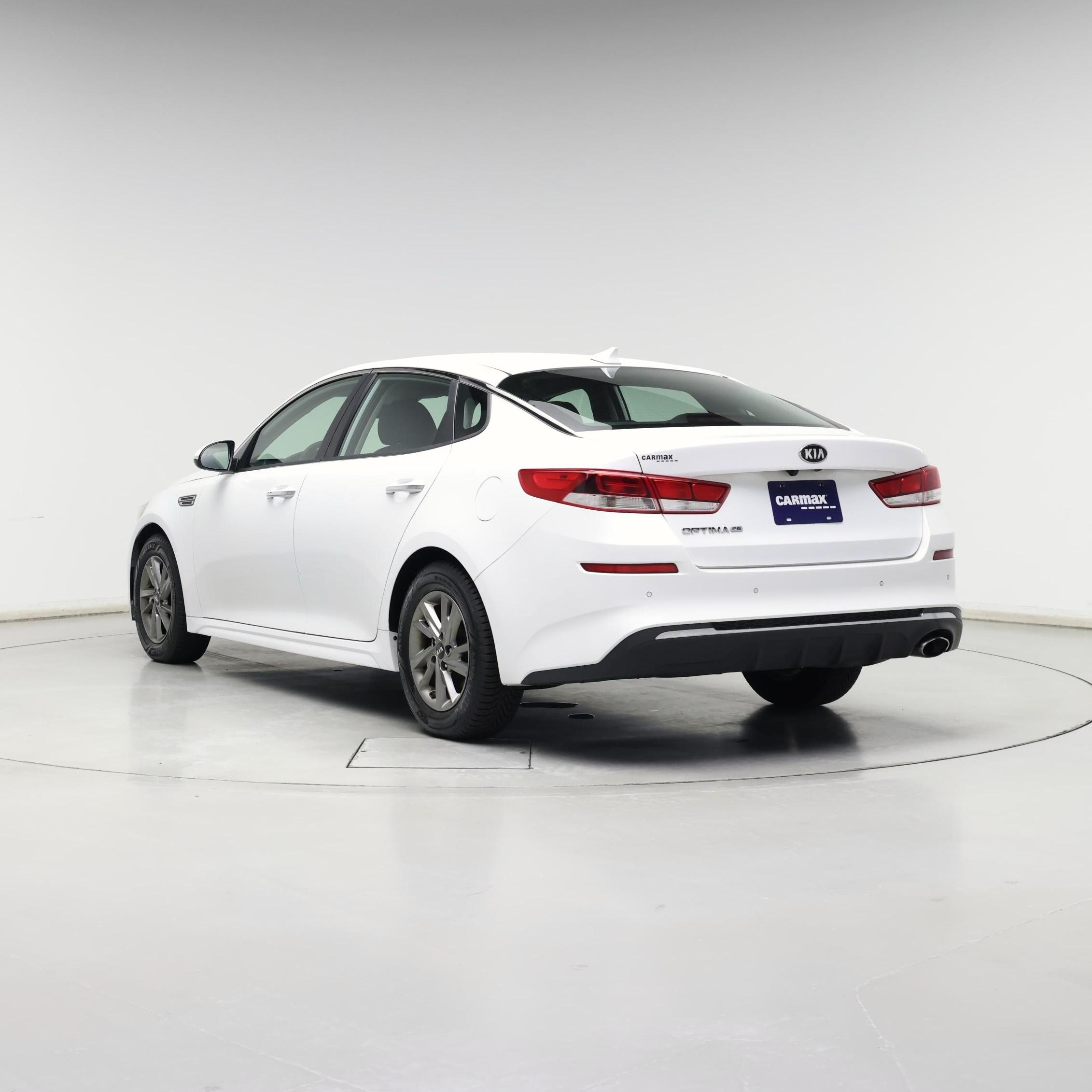 Thumbnail: 2019 Kia Optima - 2
