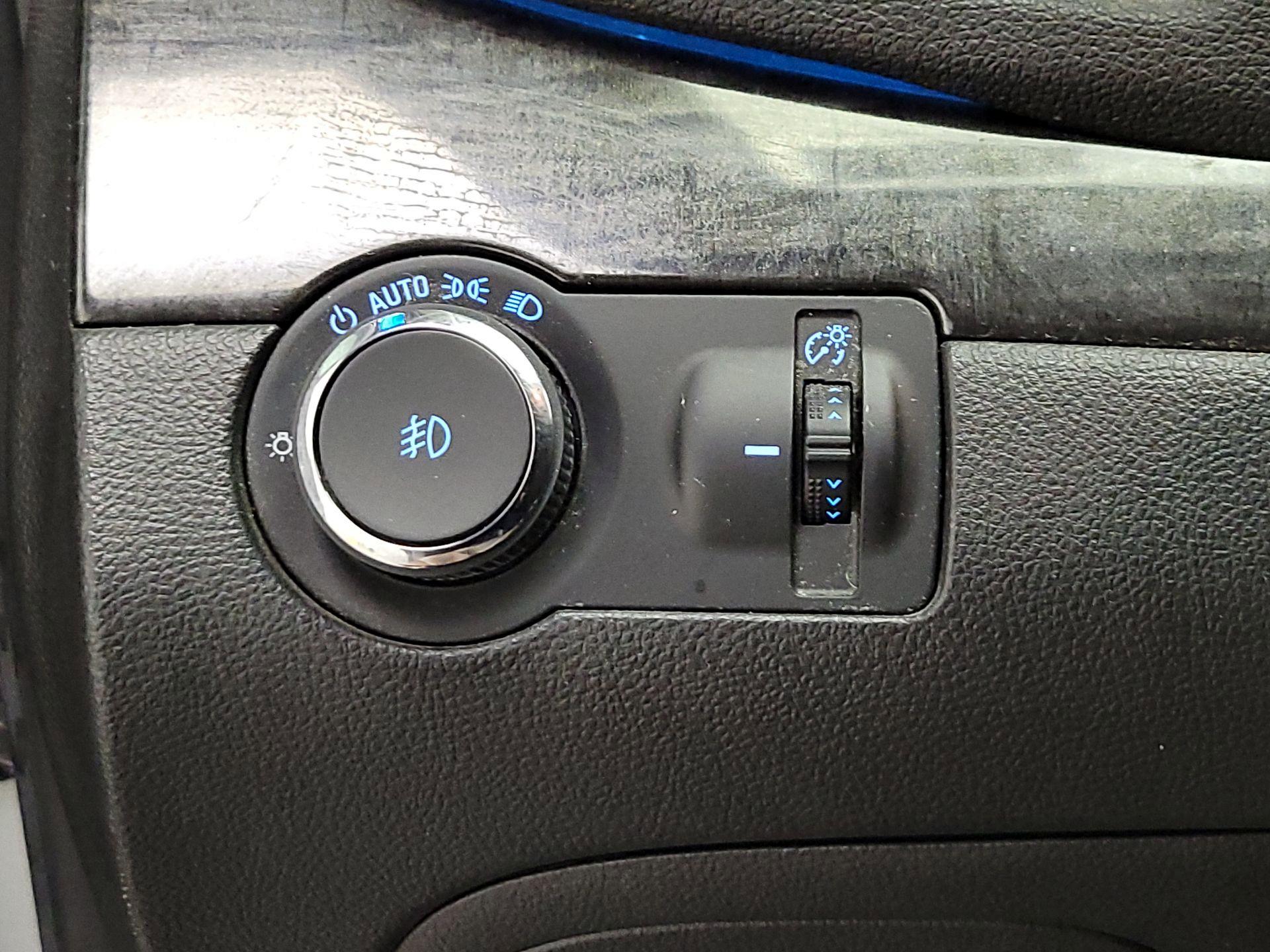 Thumbnail: 2015 Buick Encore - 13