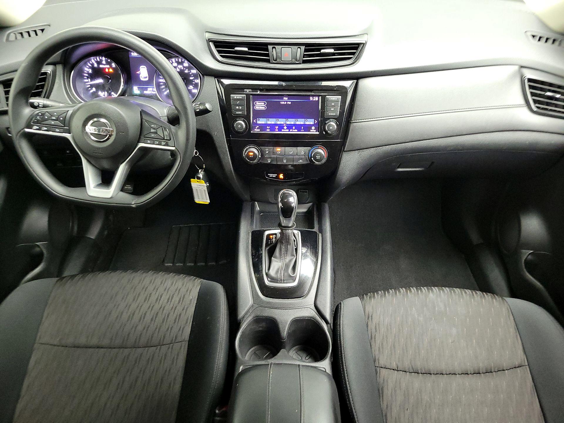 Thumbnail: 2019 Nissan Rogue - 9