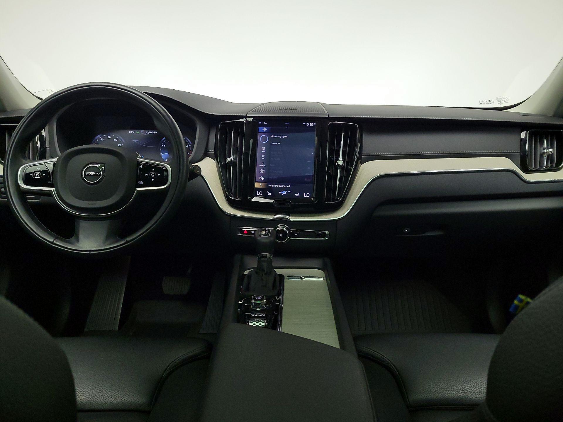 Thumbnail: 2020 Volvo XC60 - 9