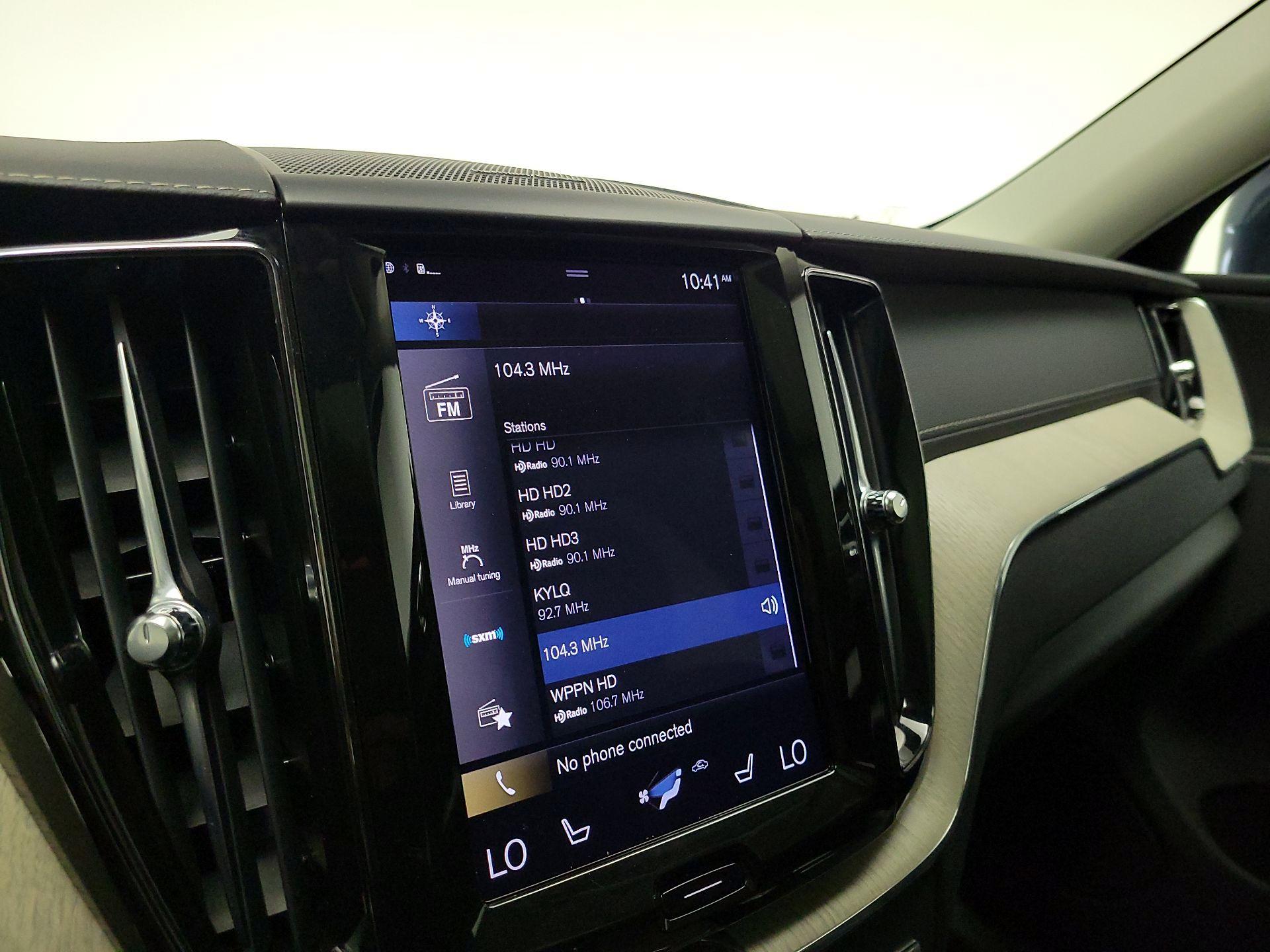 Thumbnail: 2020 Volvo XC60 - 16