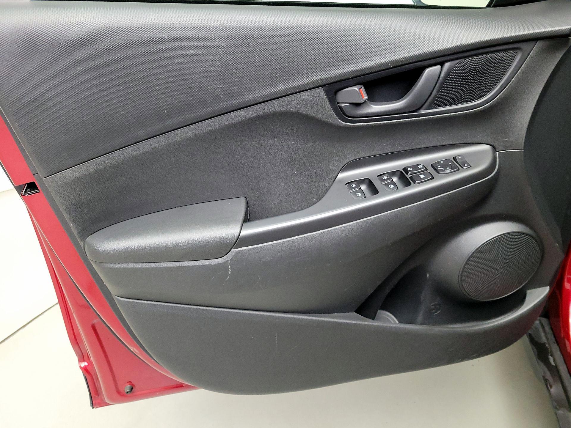 Thumbnail: 2019 Hyundai Kona - 12