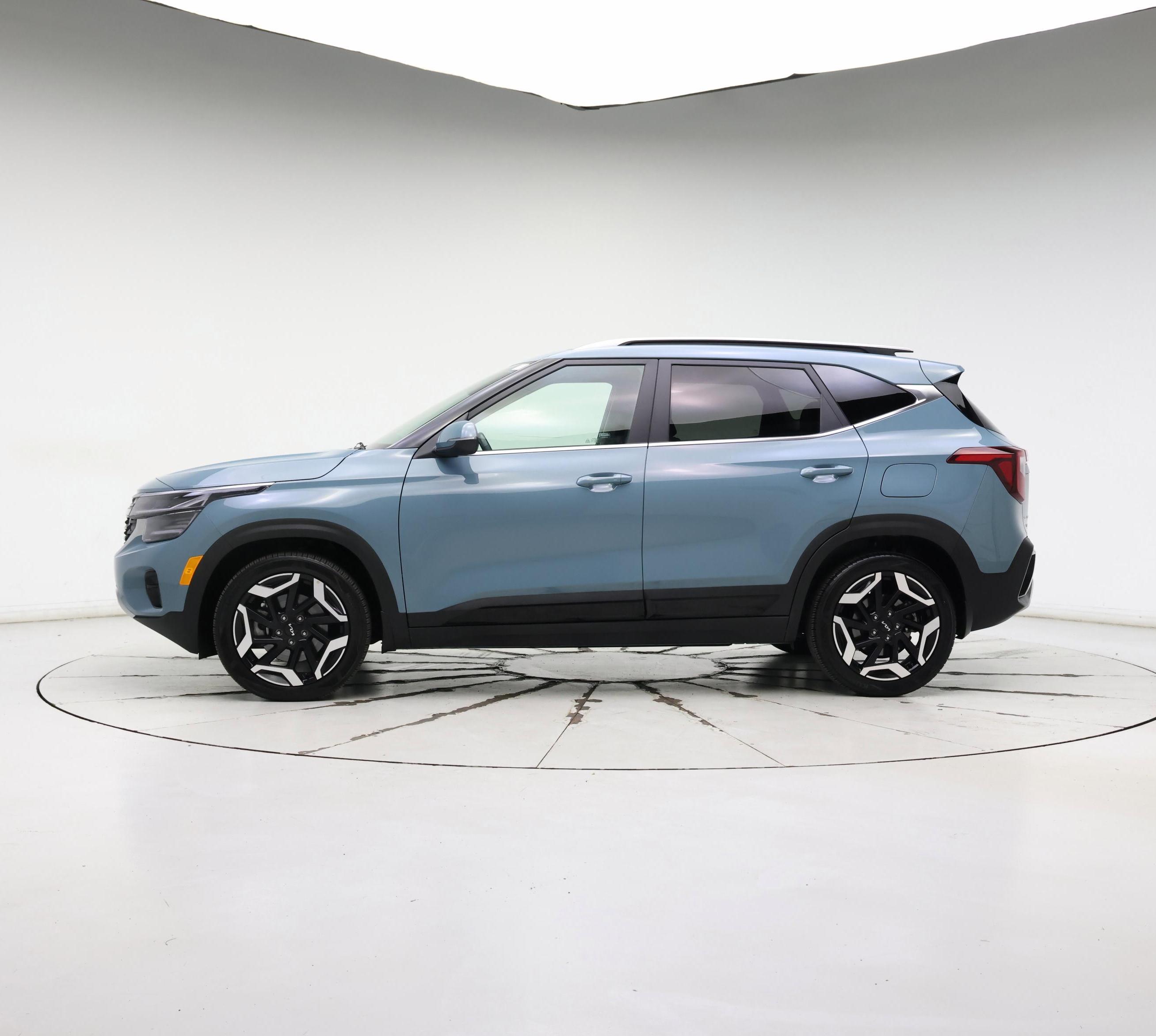 Thumbnail: 2024 Kia Seltos - 3