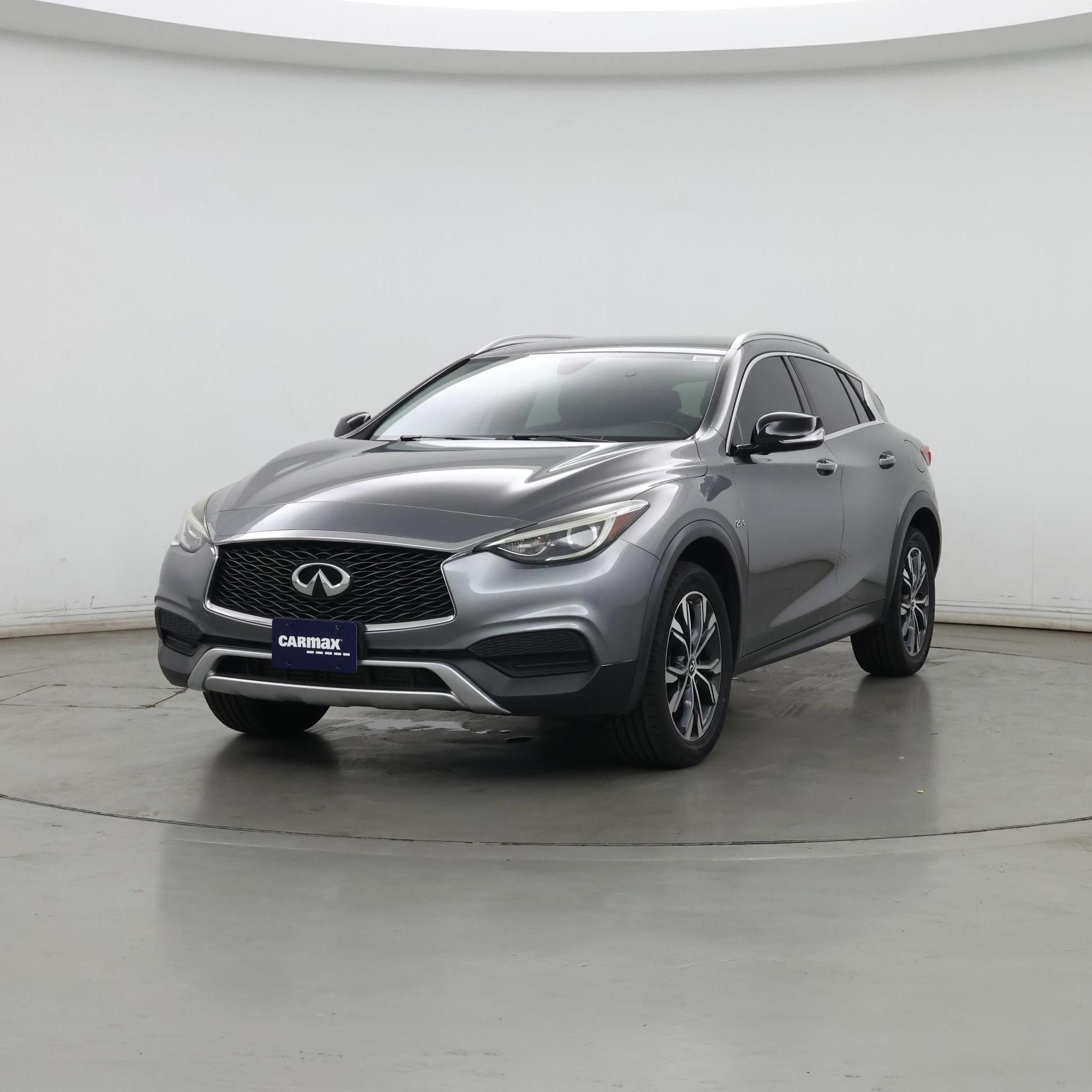 Thumbnail: 2017 INFINITI QX30 - 4