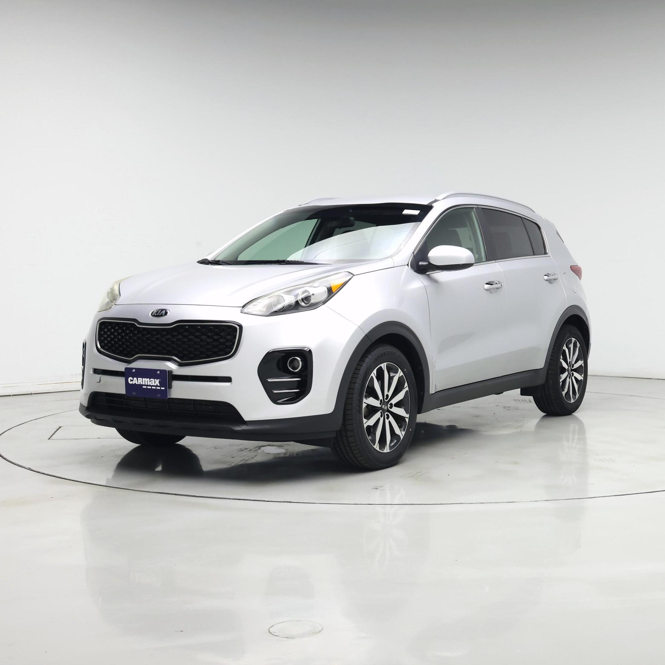 Thumbnail: 2017 Kia Sportage - 4