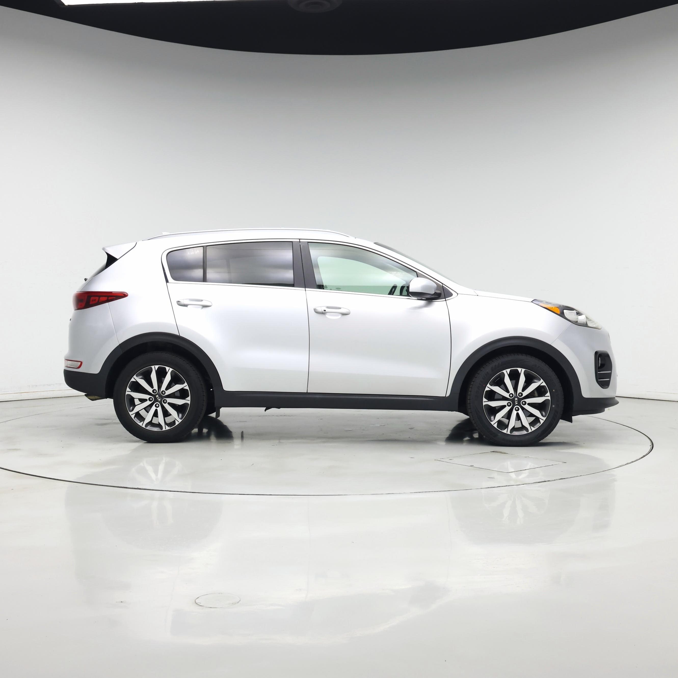 Thumbnail: 2017 Kia Sportage - 7