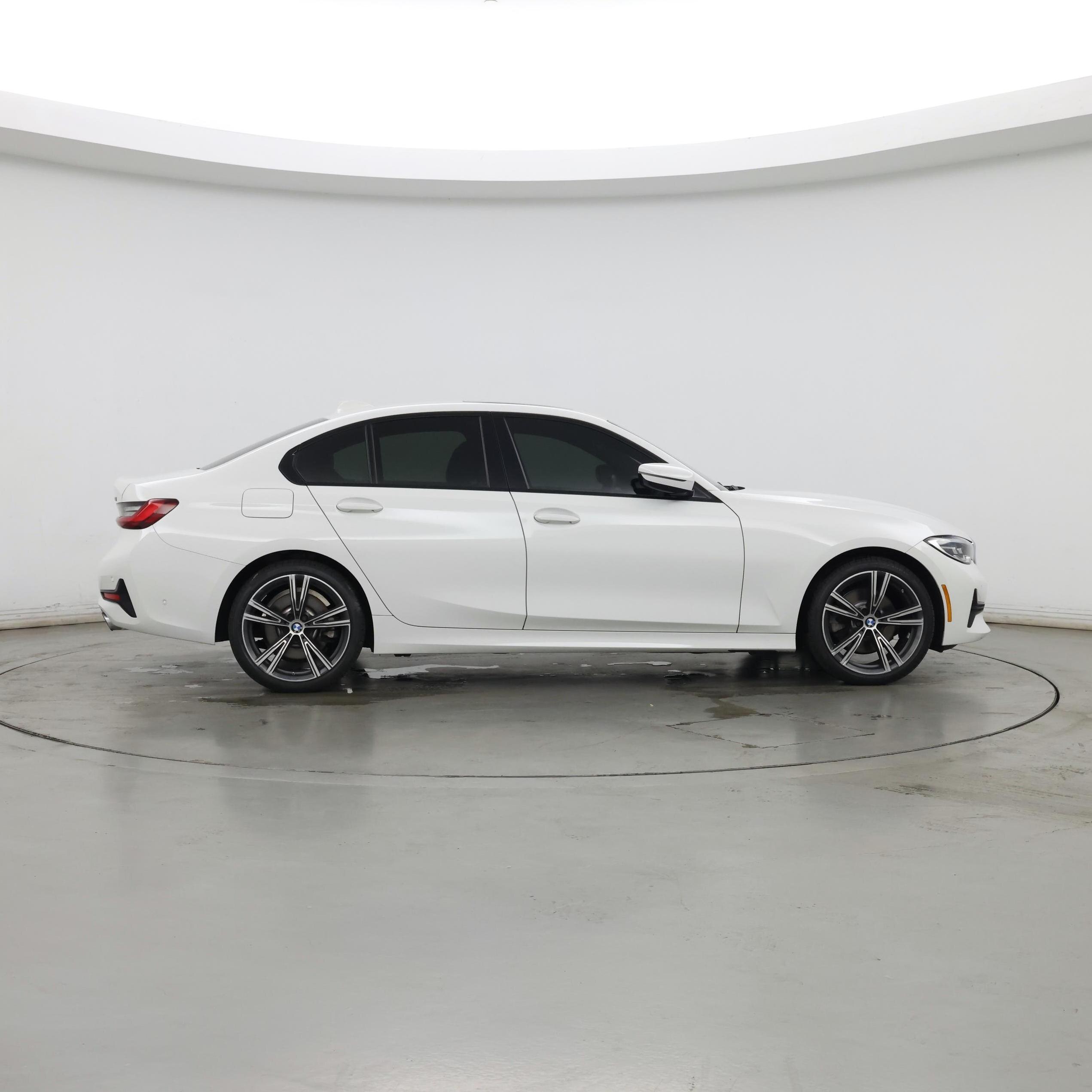 Thumbnail: 2022 BMW 3 Series - 7