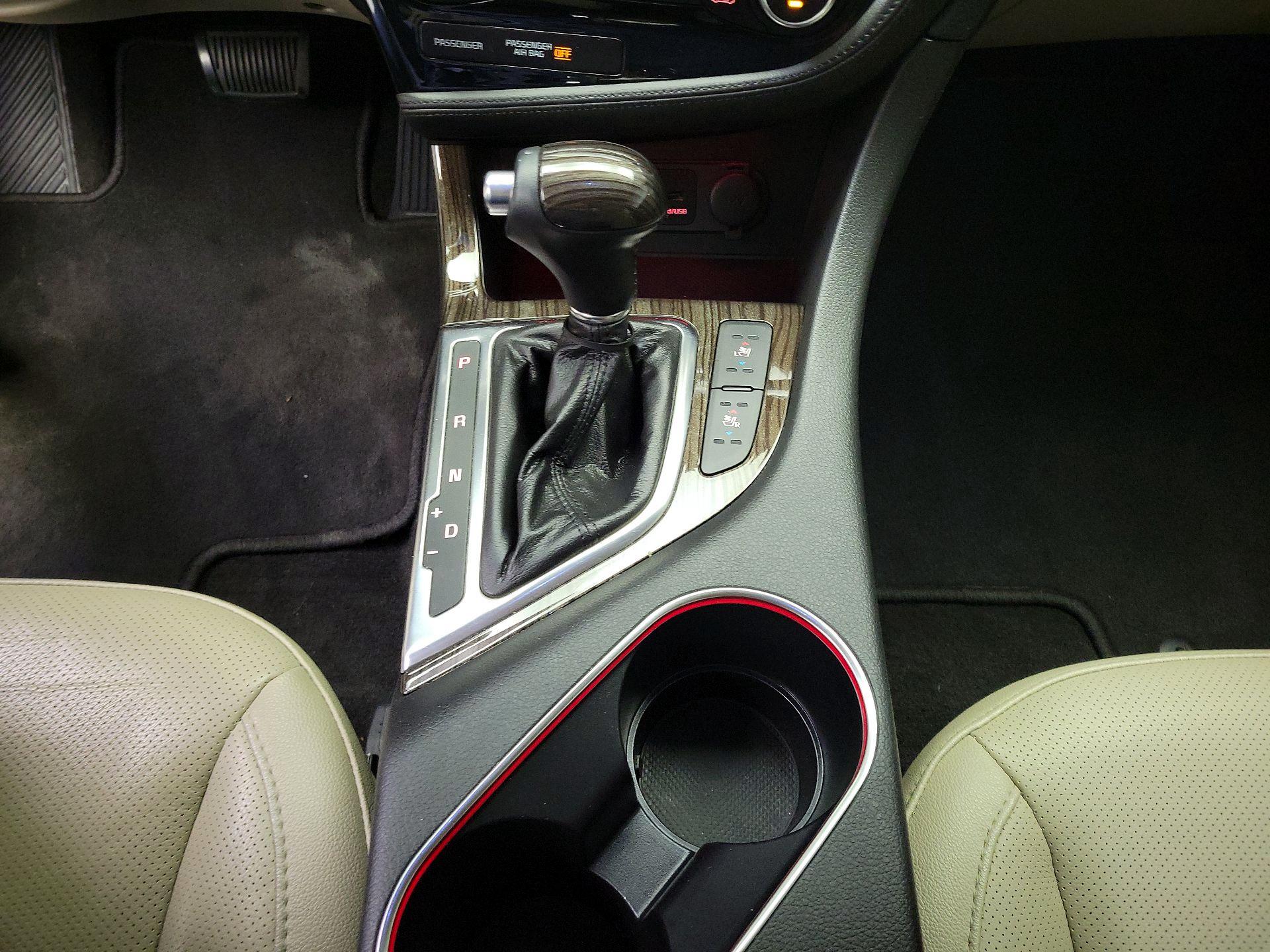 Thumbnail: 2014 Kia Optima - 18