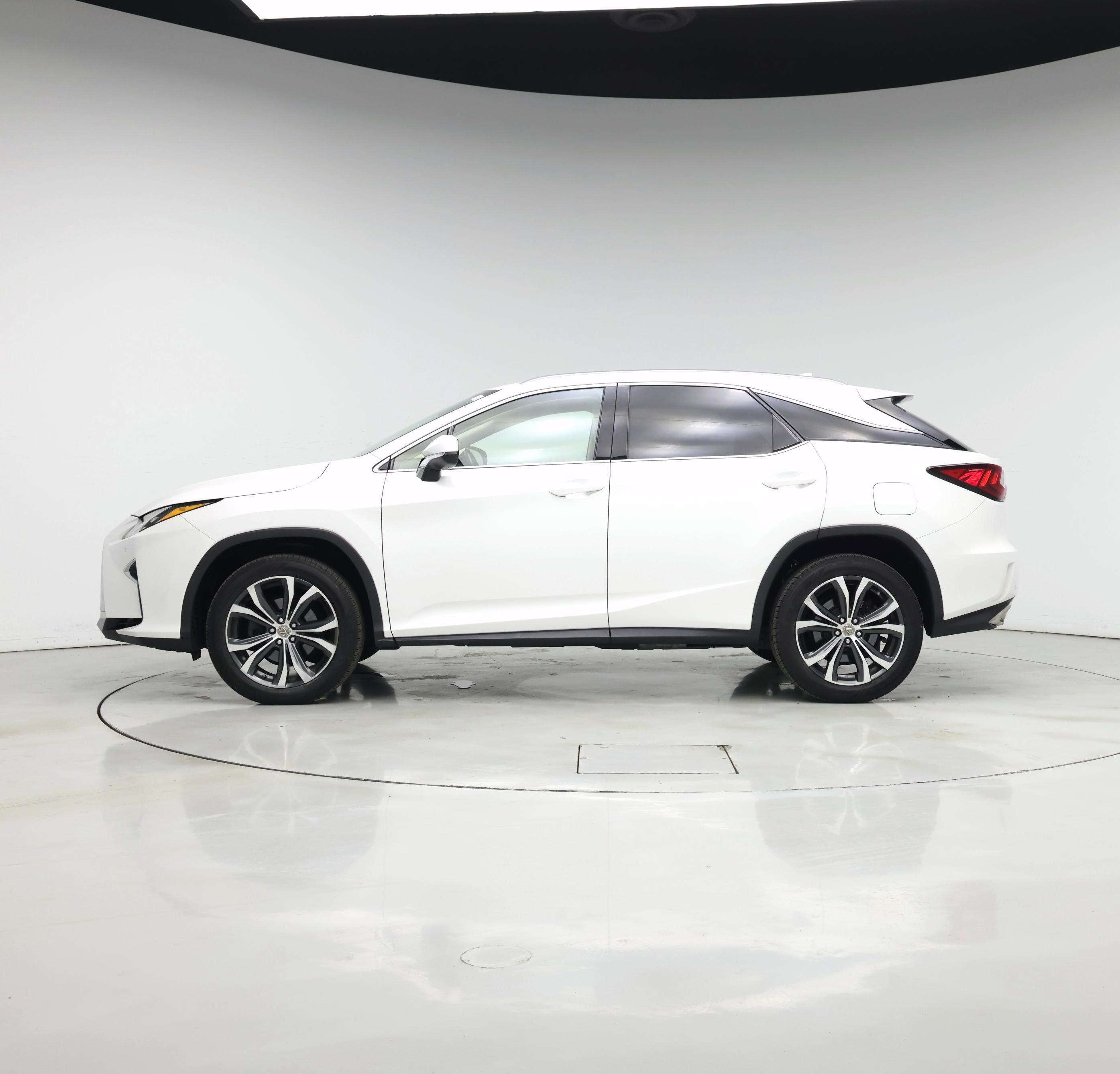 Thumbnail: 2017 Lexus RX - 3