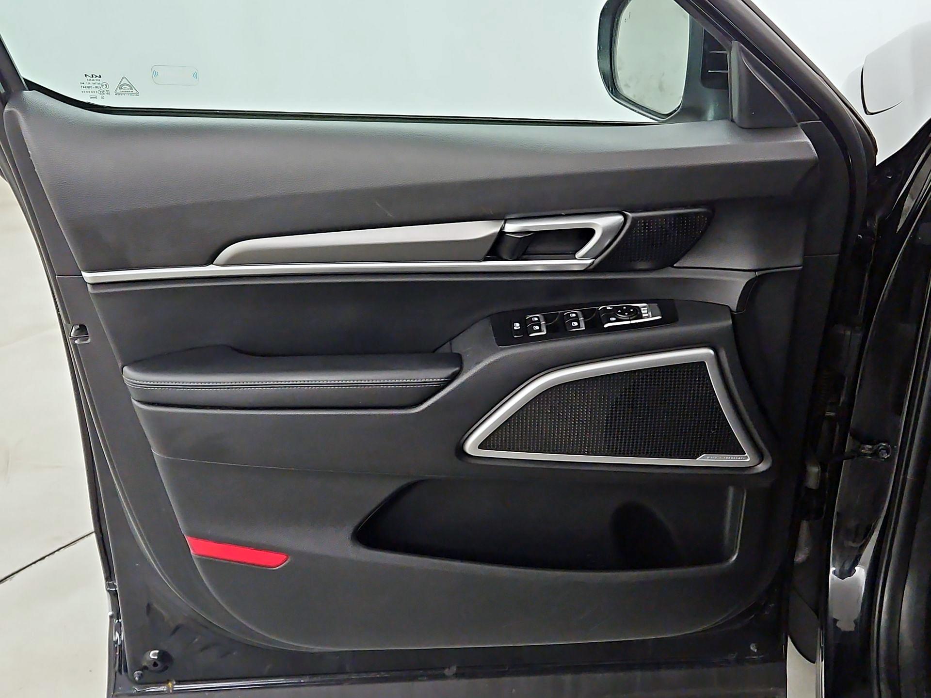 Thumbnail: 2022 Kia Telluride - 12