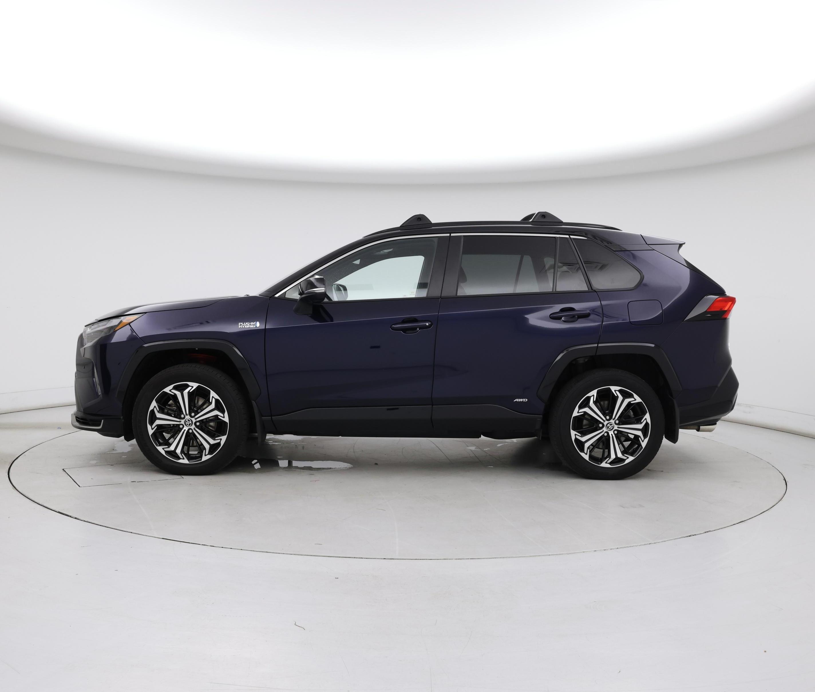 Thumbnail: 2022 Toyota RAV4 - 3