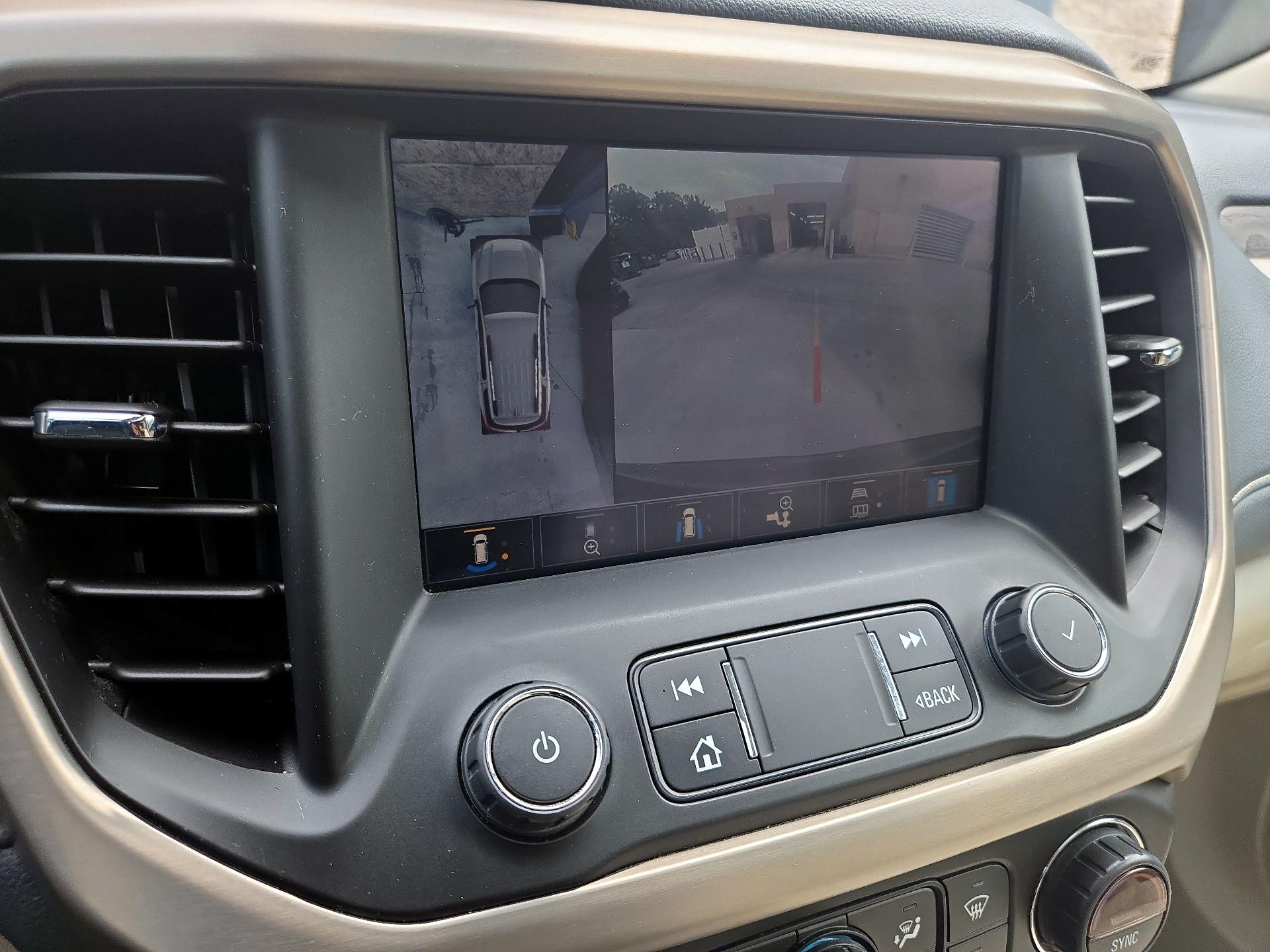 Thumbnail: 2021 GMC Acadia - 15