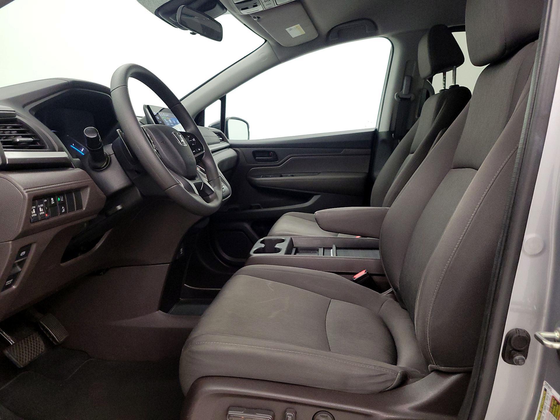 Thumbnail: 2019 Honda Odyssey - 11