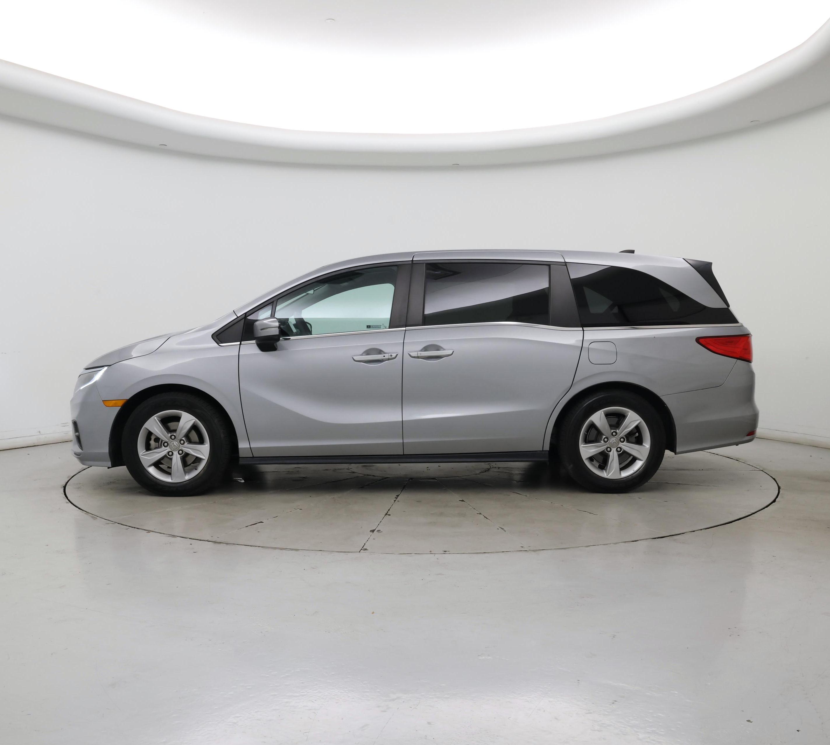 Thumbnail: 2019 Honda Odyssey - 3