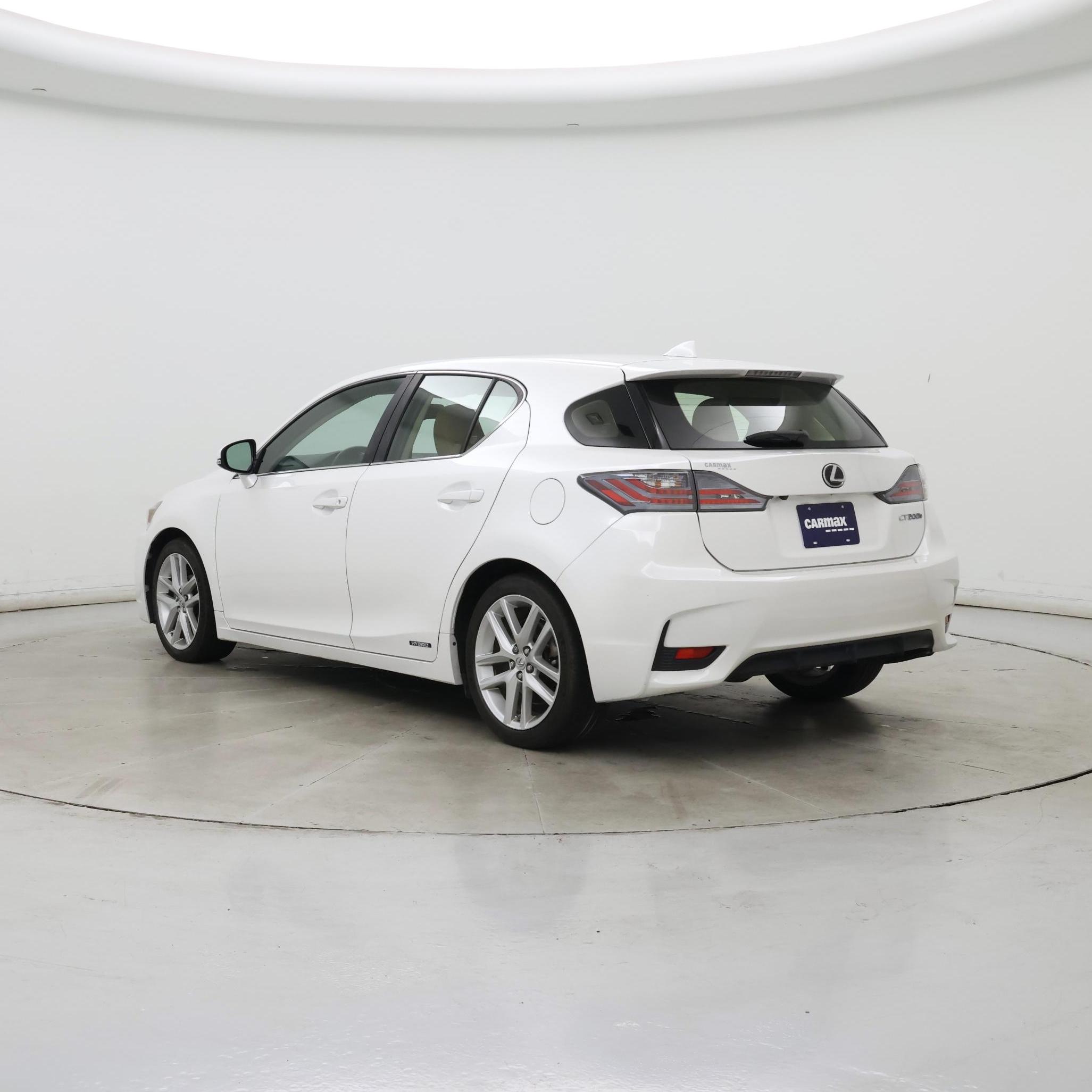 Thumbnail: 2015 Lexus CT - 2