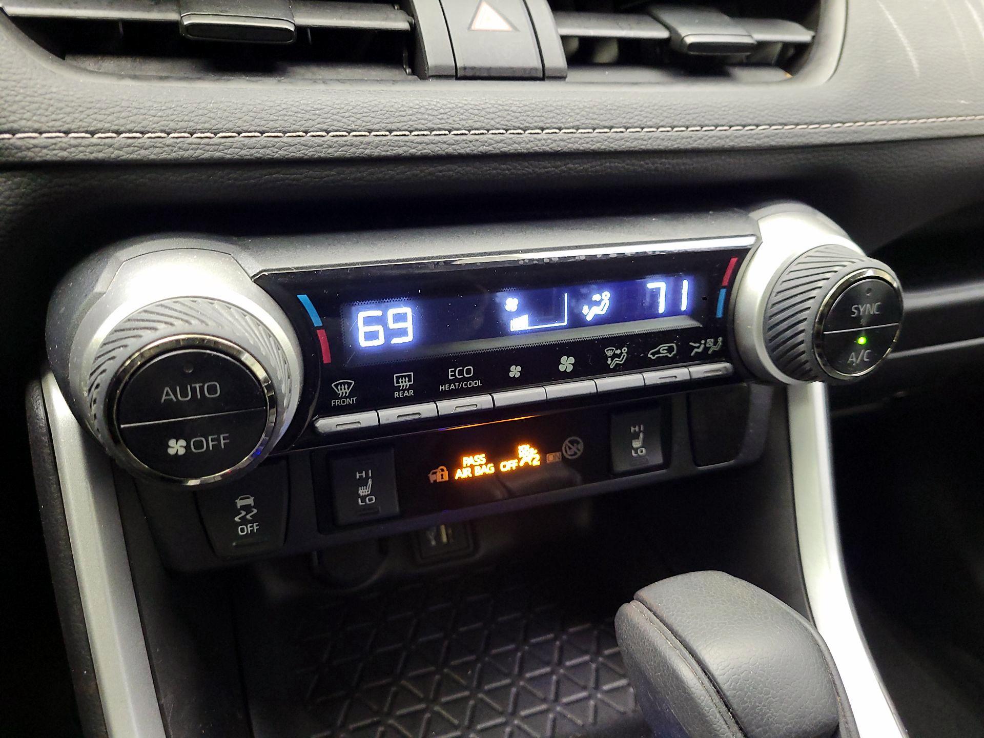 Thumbnail: 2023 Toyota RAV4 - 16