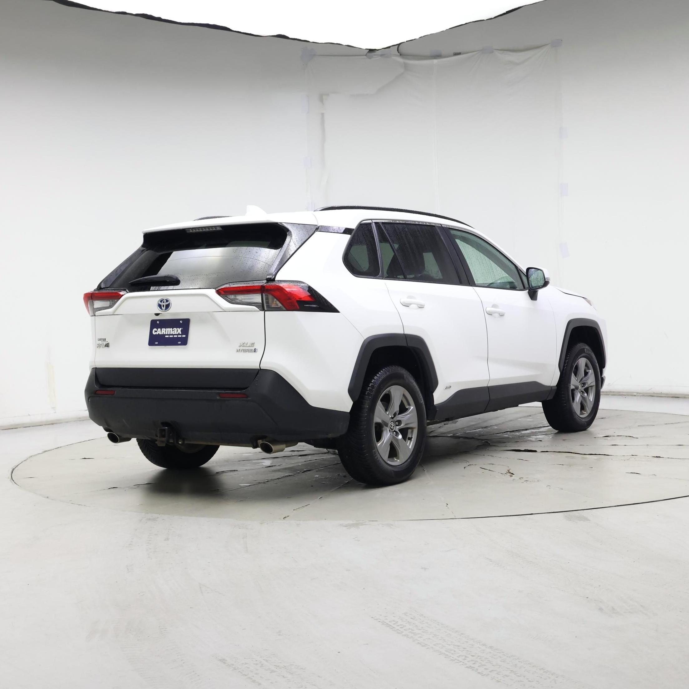 Thumbnail: 2023 Toyota RAV4 - 8