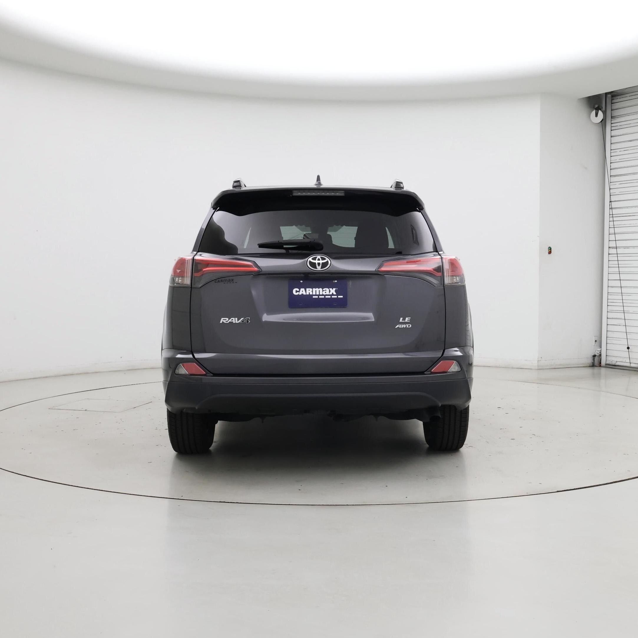 Thumbnail: 2018 Toyota RAV4 - 6