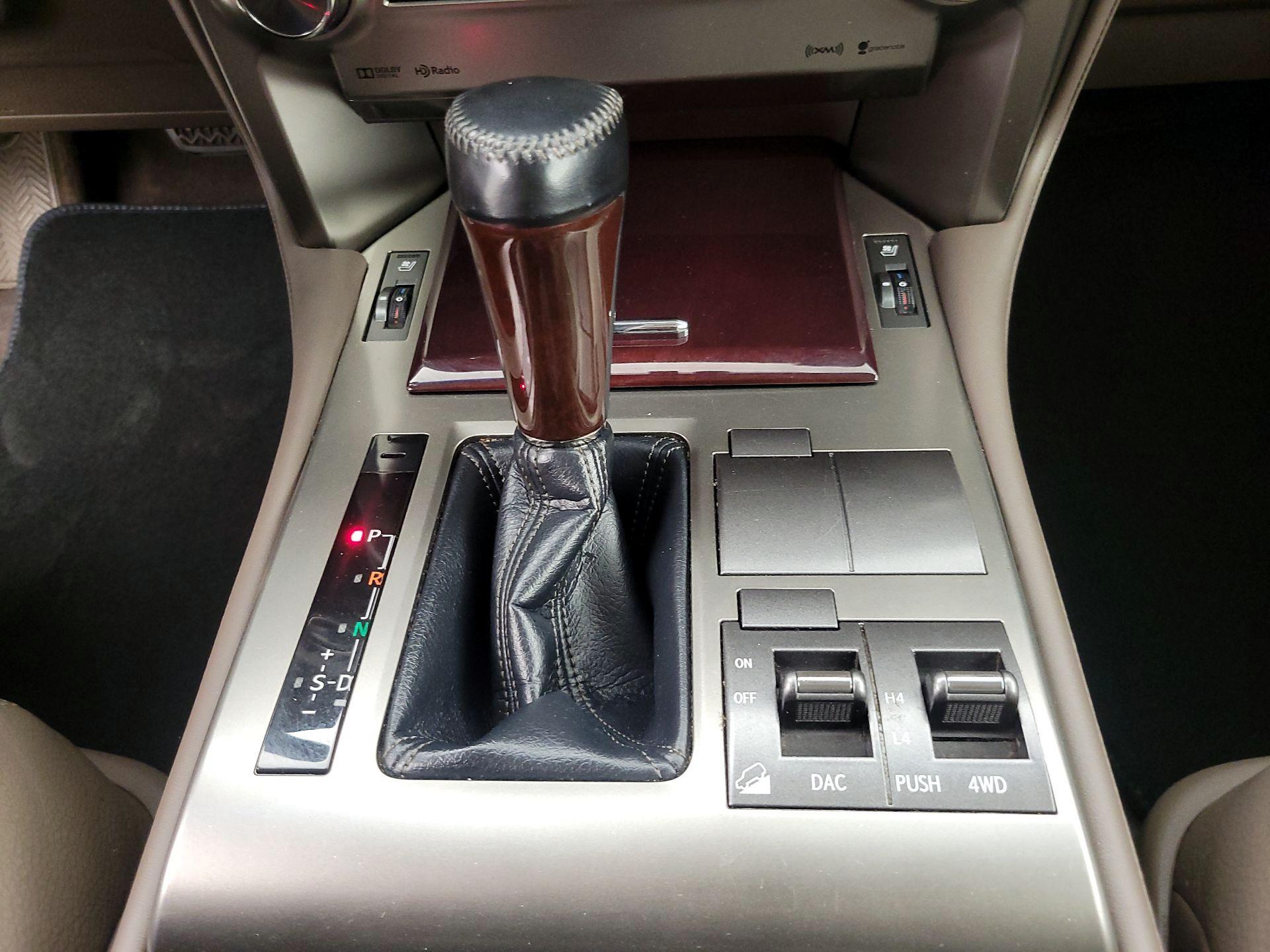 Thumbnail: 2018 Lexus GX - 18