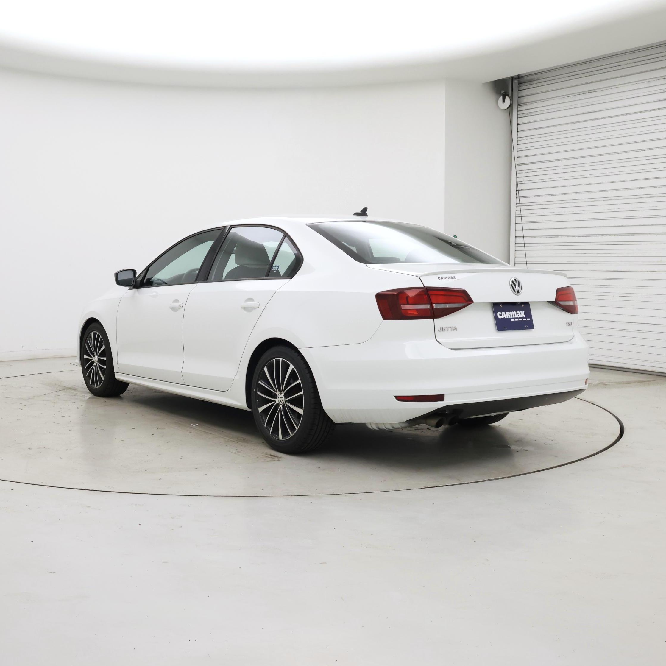 Thumbnail: 2016 Volkswagen Jetta - 2