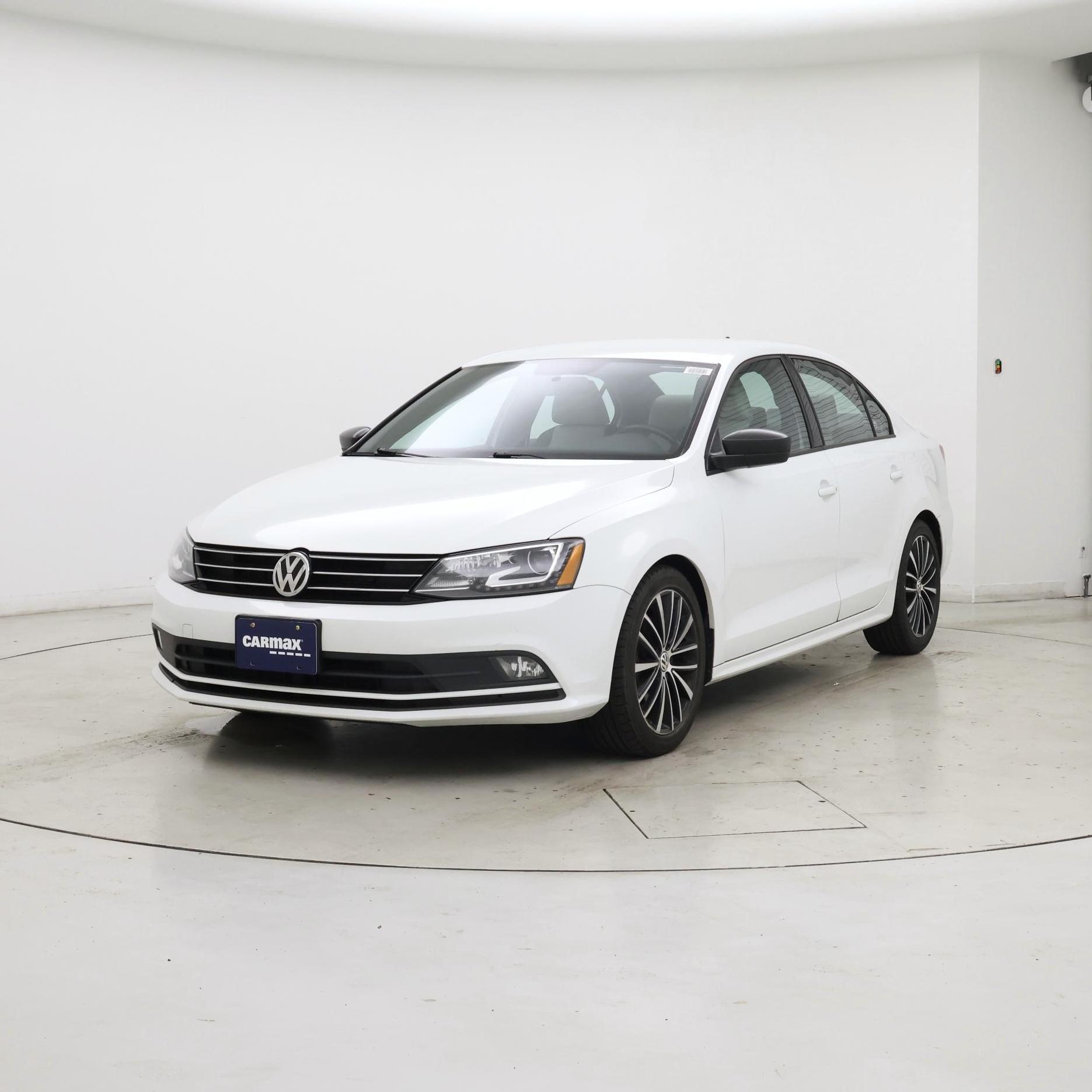 Thumbnail: 2016 Volkswagen Jetta - 4