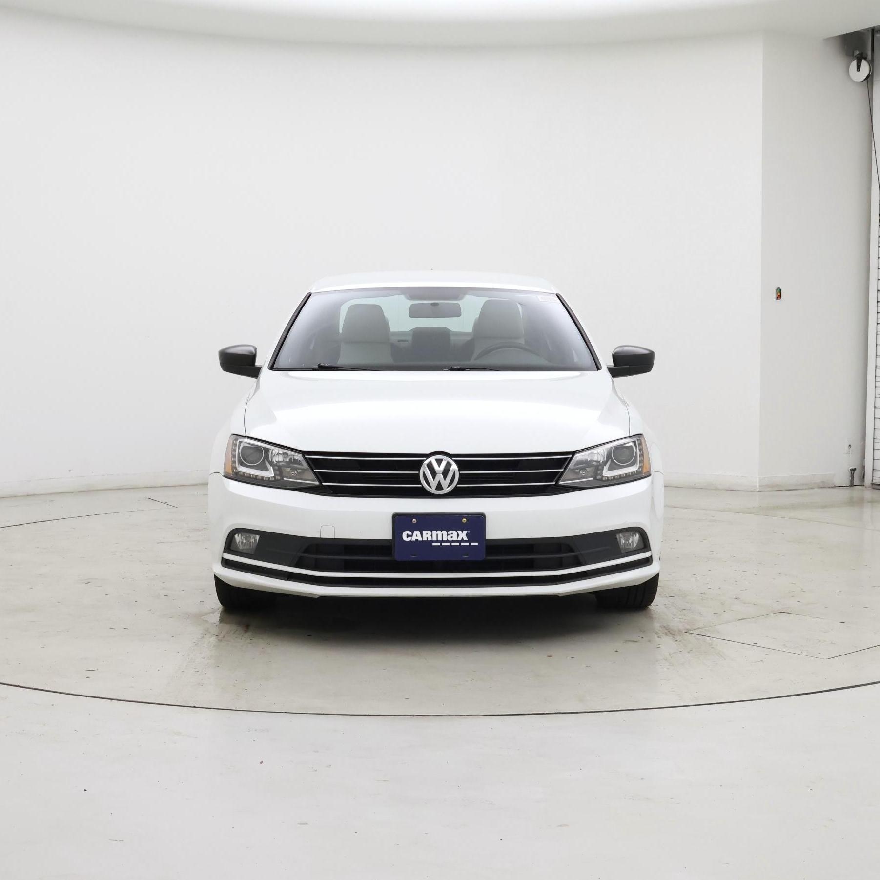 Thumbnail: 2016 Volkswagen Jetta - 5