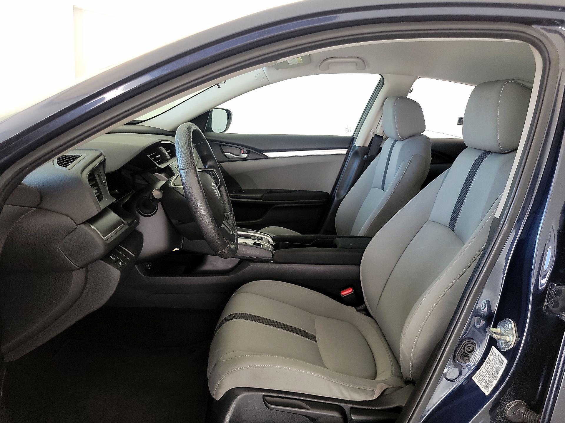 Thumbnail: 2016 Honda Civic - 11