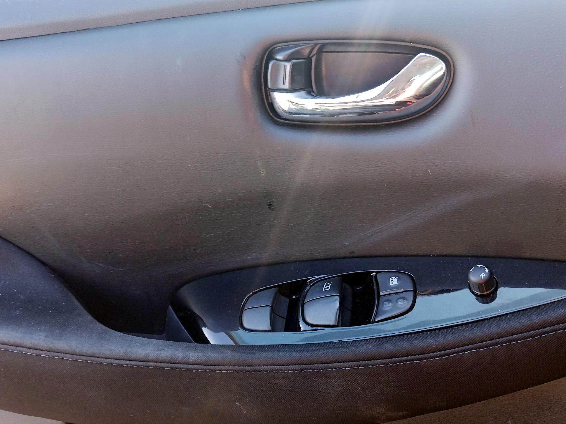Thumbnail: 2019 Nissan Leaf - 10