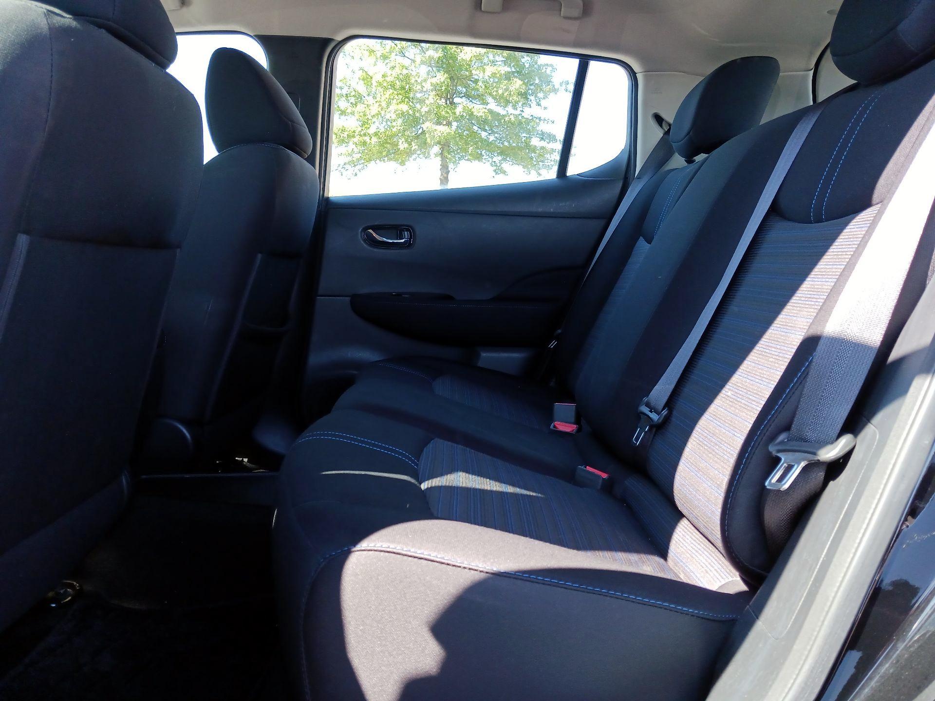 Thumbnail: 2019 Nissan Leaf - 18