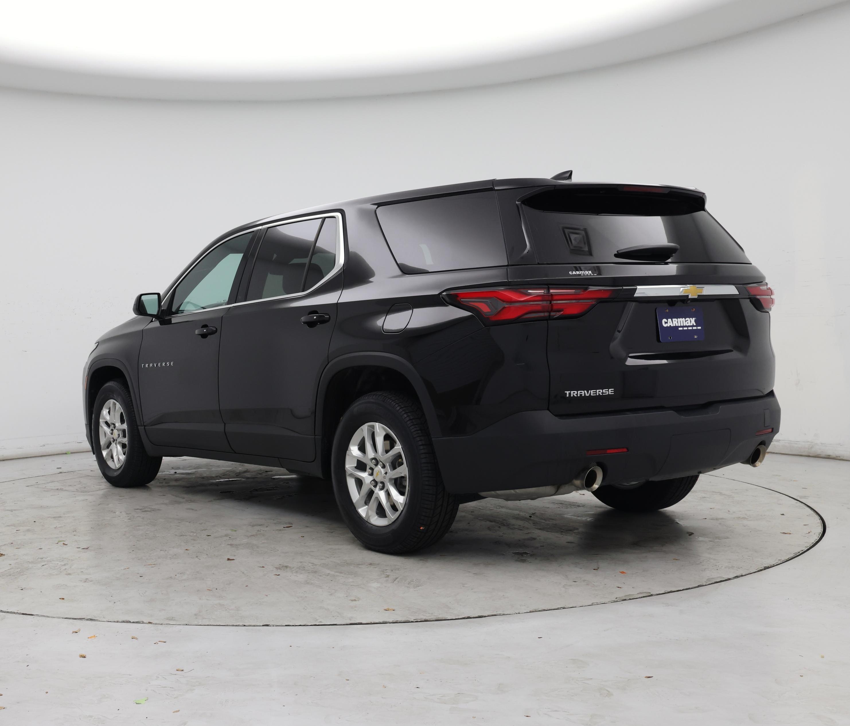 Thumbnail: 2023 Chevrolet Traverse - 2