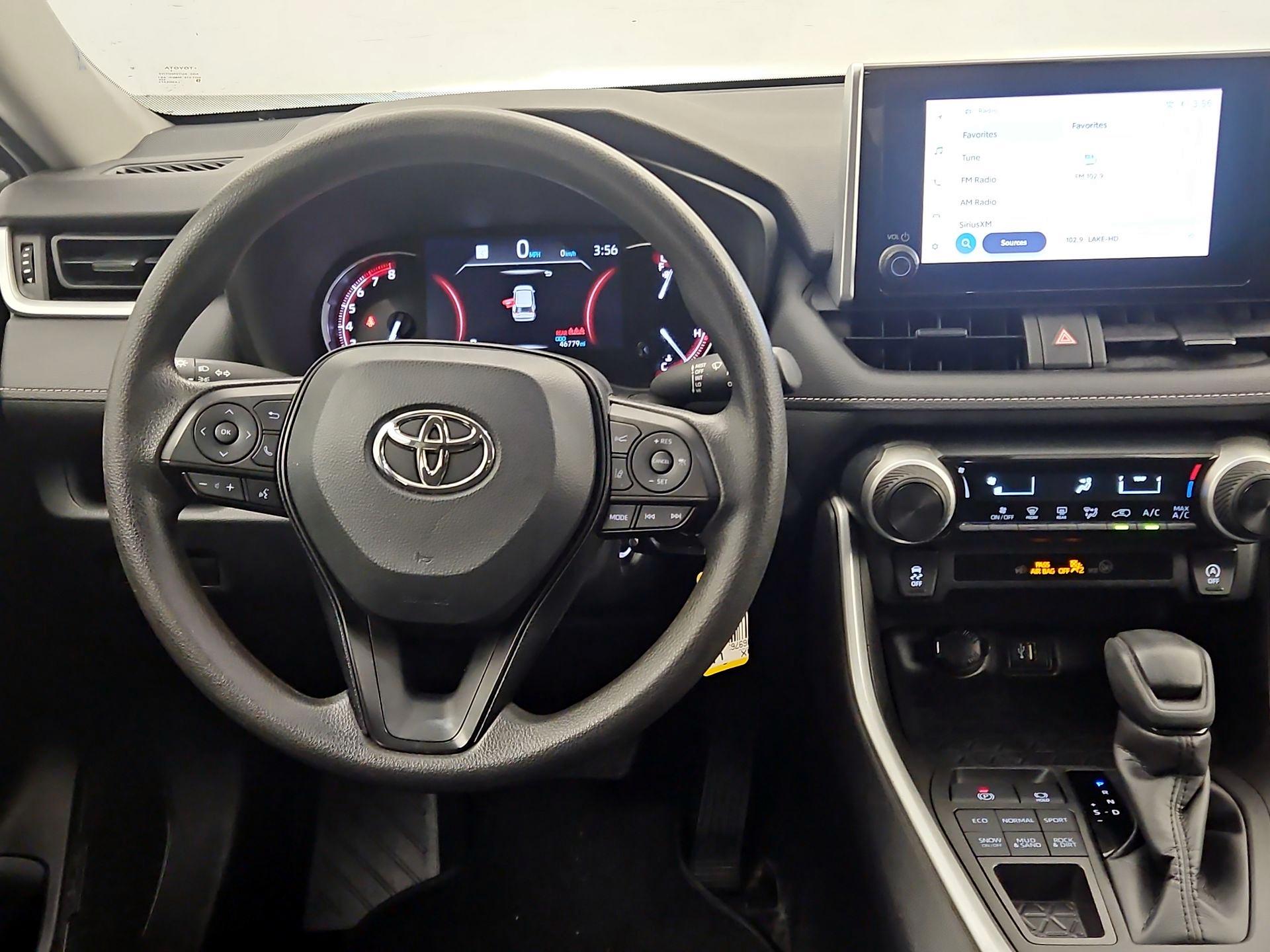 Thumbnail: 2023 Toyota RAV4 - 10