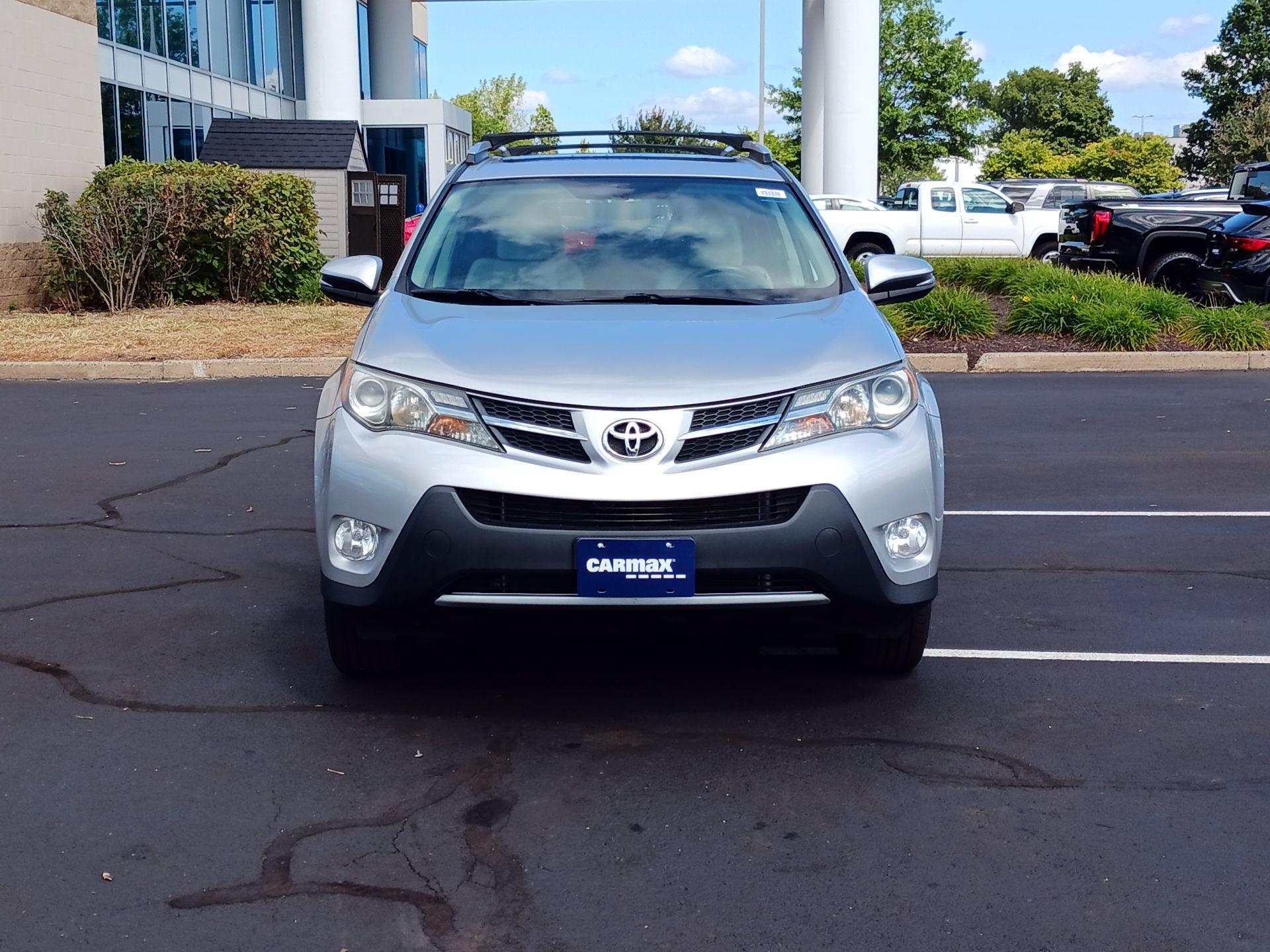 Thumbnail: 2015 Toyota RAV4 - 2