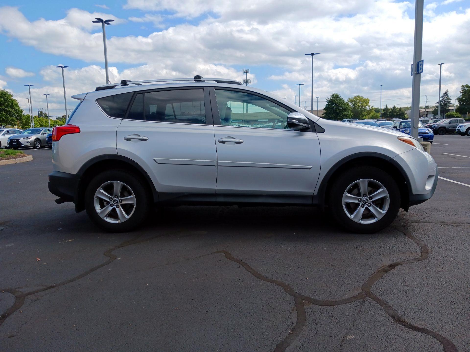 Thumbnail: 2015 Toyota RAV4 - 4