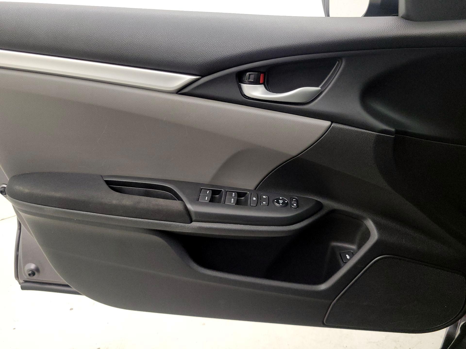 Thumbnail: 2018 Honda Civic - 12