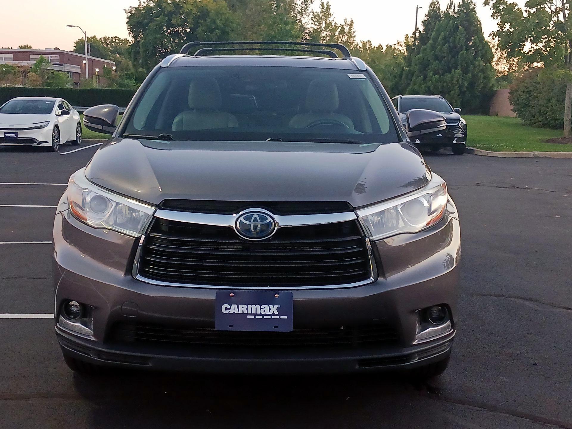 Thumbnail: 2016 Toyota Highlander - 2