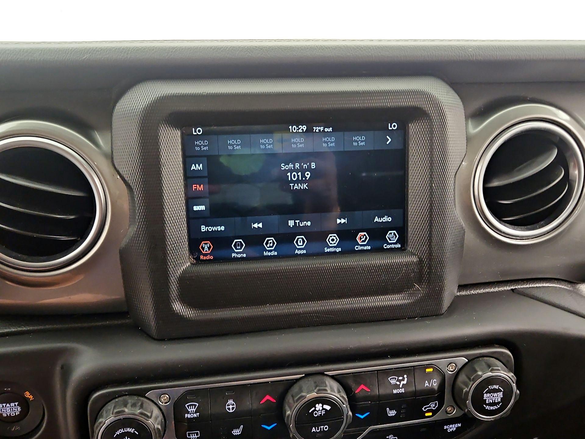 Thumbnail: 2021 Jeep Wrangler - 15