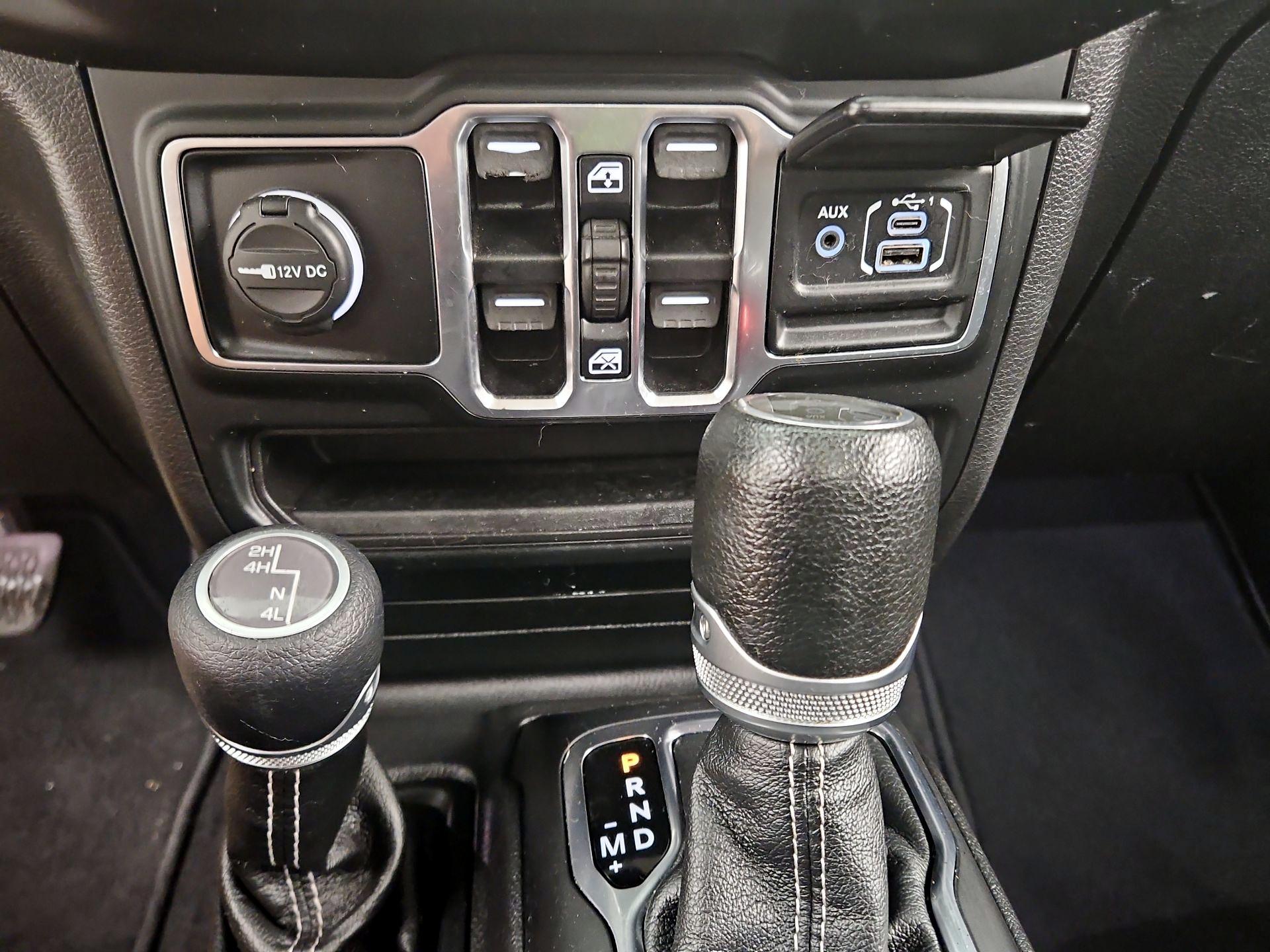 Thumbnail: 2021 Jeep Wrangler - 18