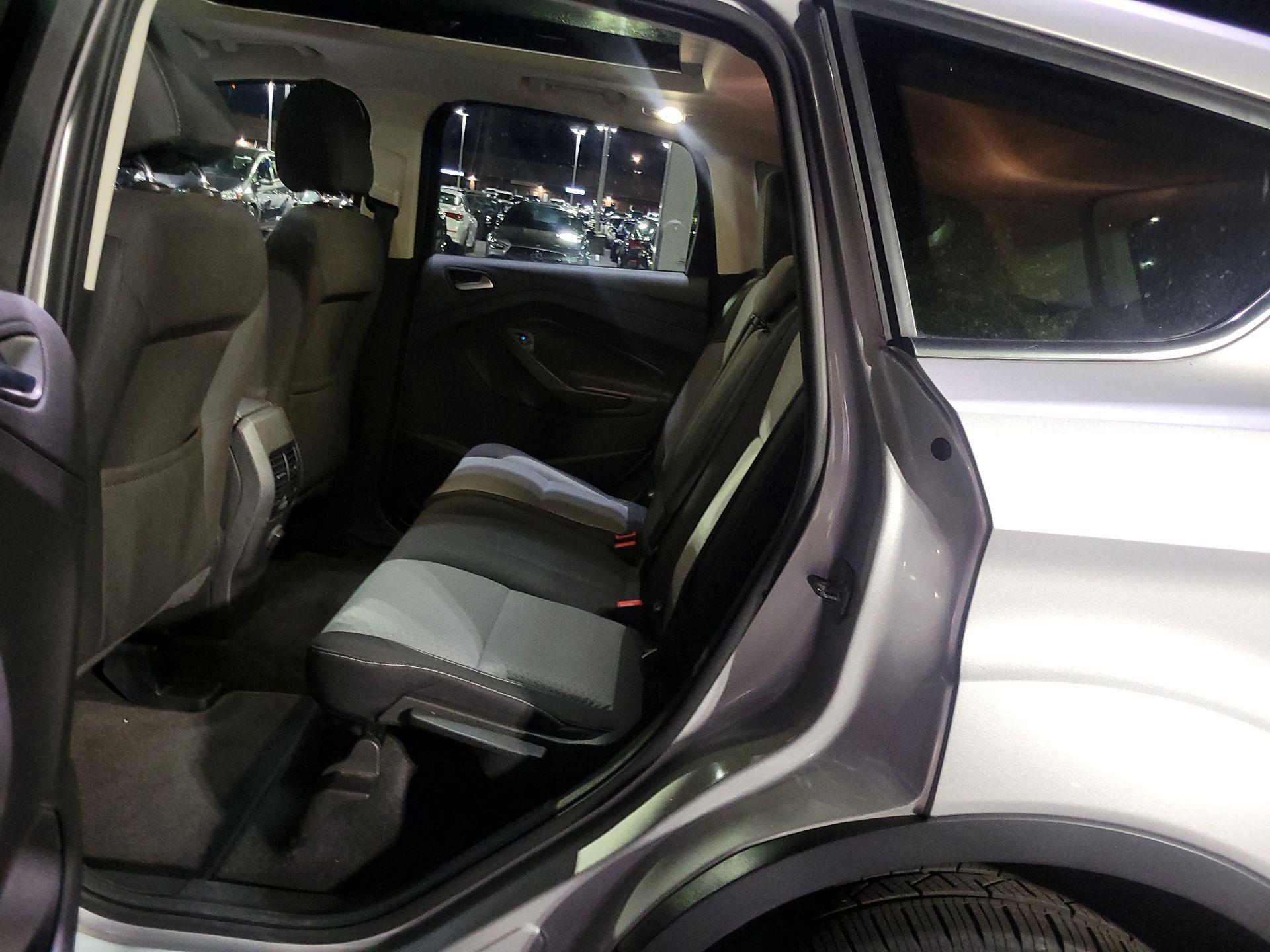 Thumbnail: 2017 Ford Escape - 18