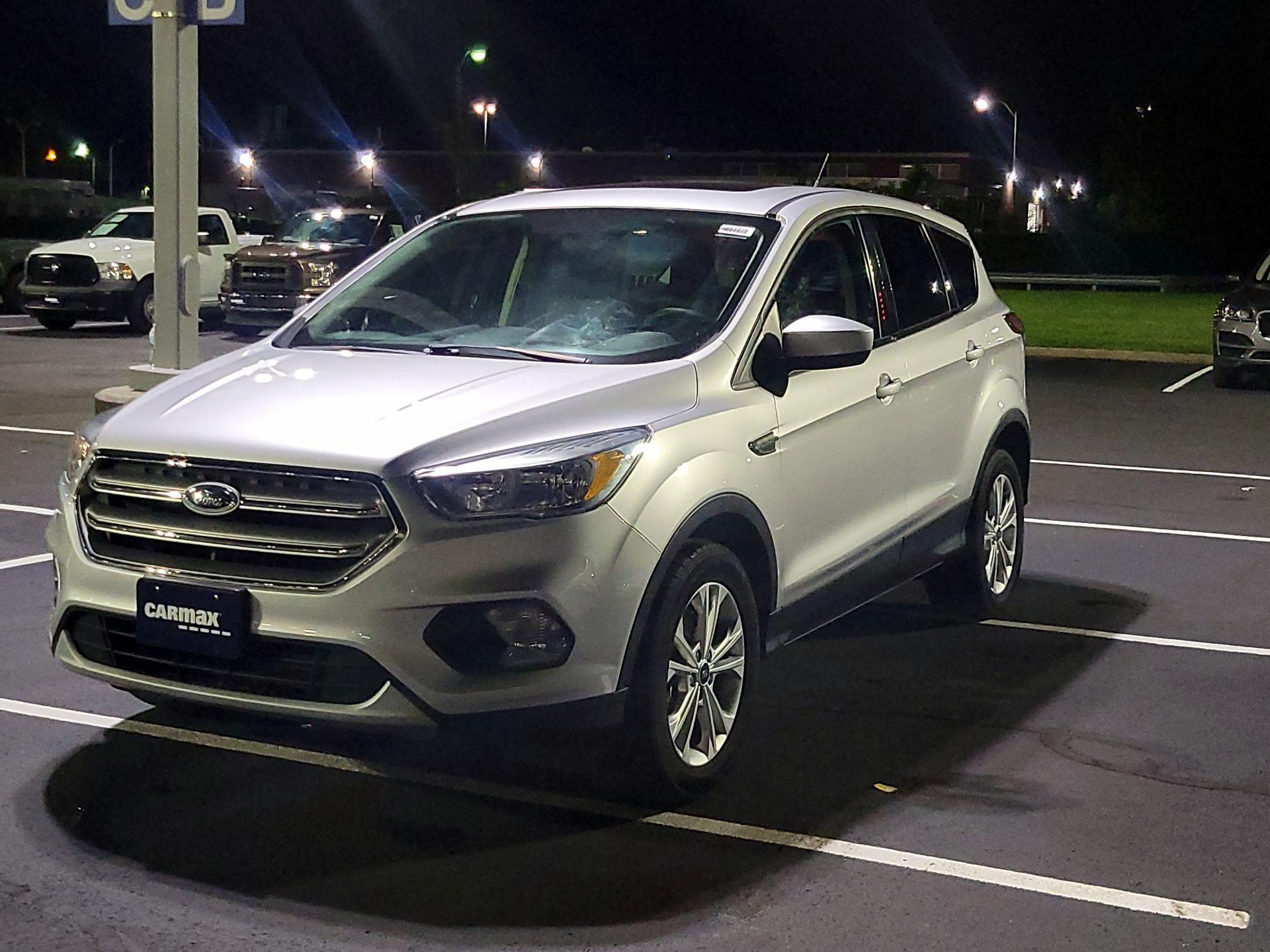Thumbnail: 2017 Ford Escape - 3
